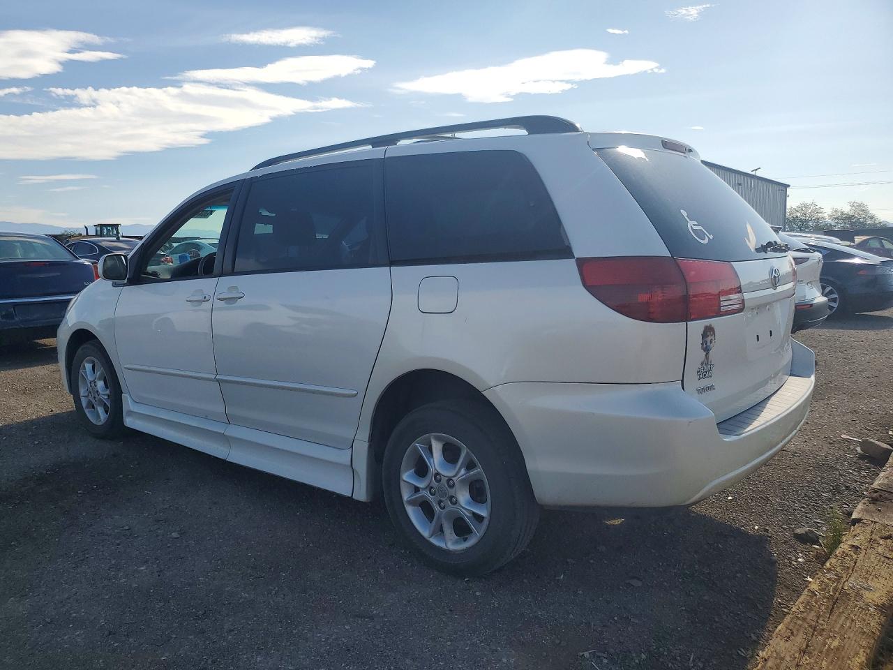 2005 Toyota Sienna Van White vin: 5TDZA22C85S362217