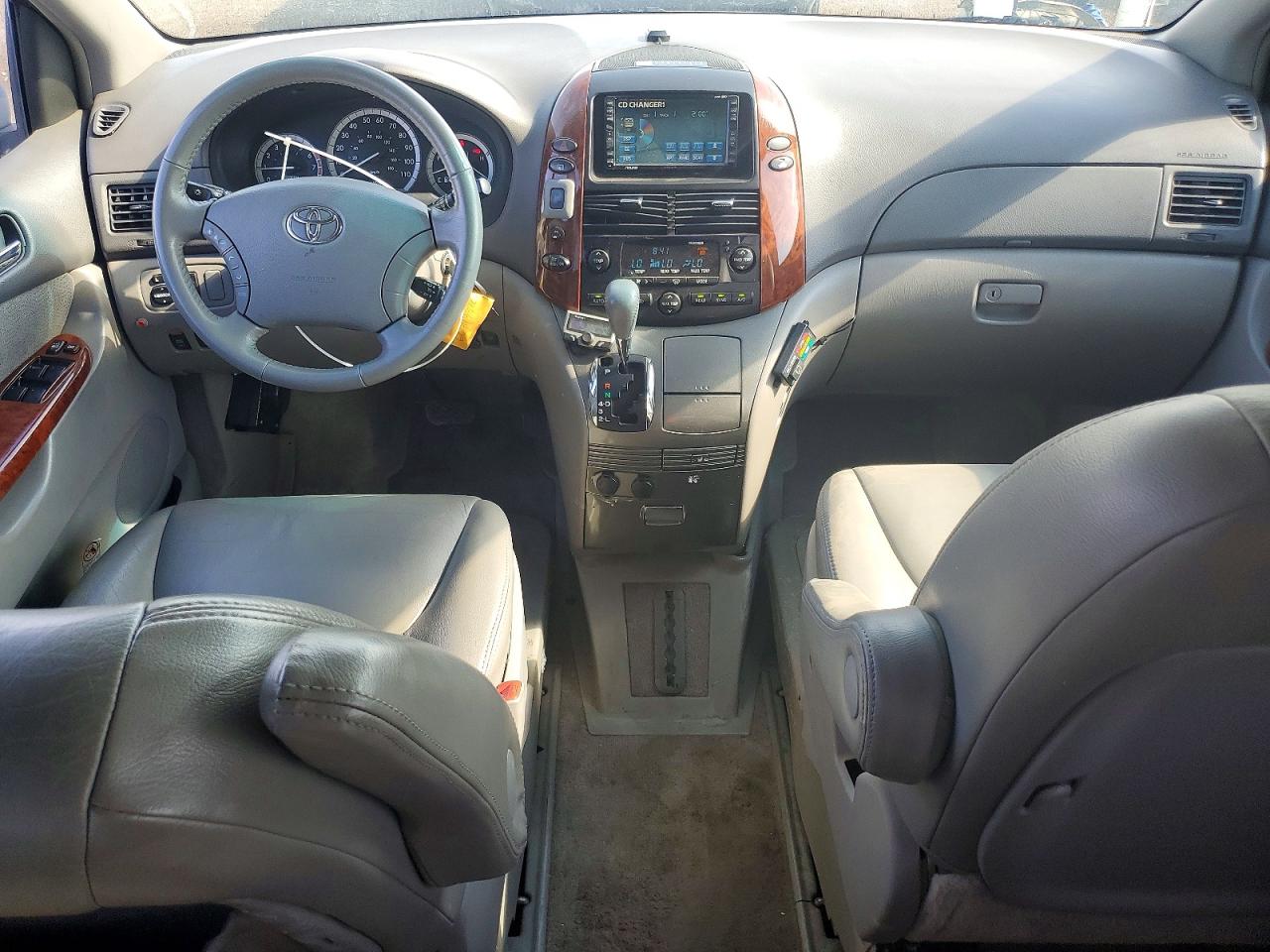 2005 Toyota Sienna Van White vin: 5TDZA22C85S362217