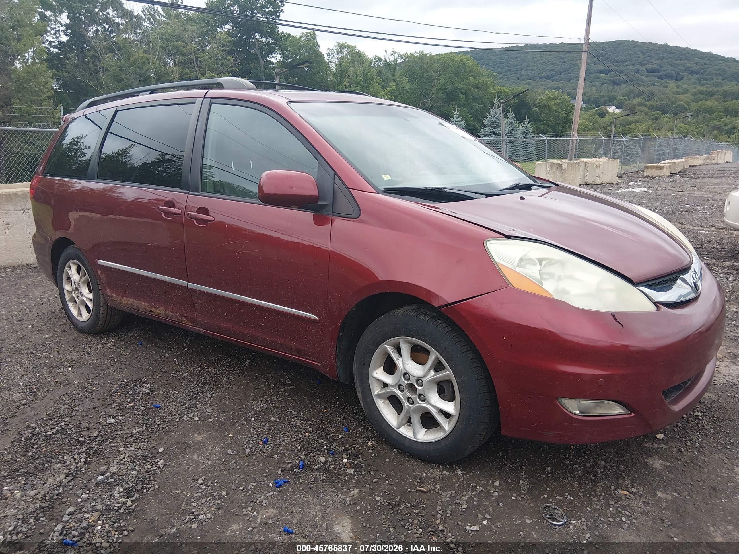 2006 Toyota Sienna Xle Limited Red vin: 5TDZA22C86S557803