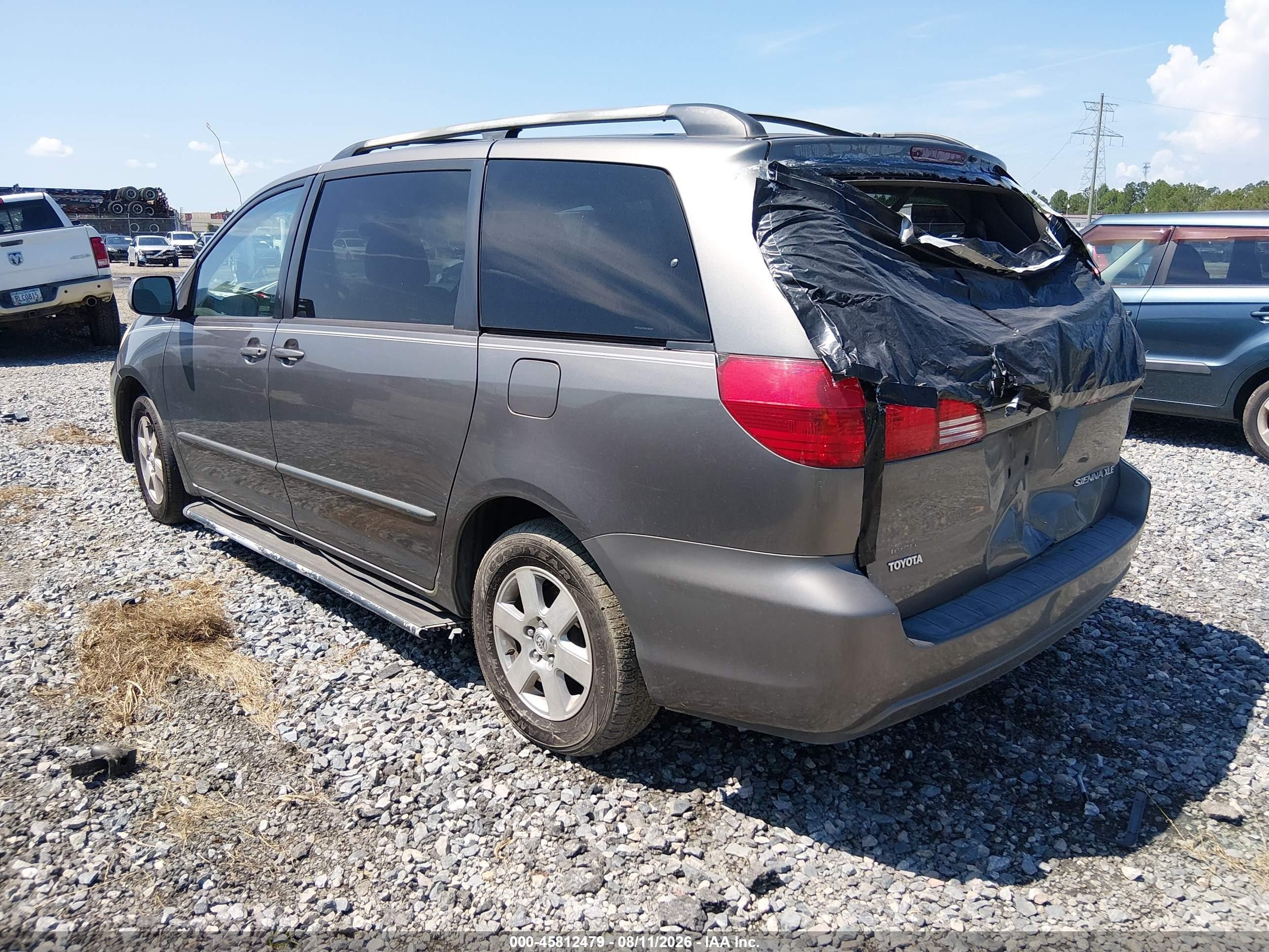 2004 Toyota Sienna Xle Gray vin: 5TDZA22C94S173185