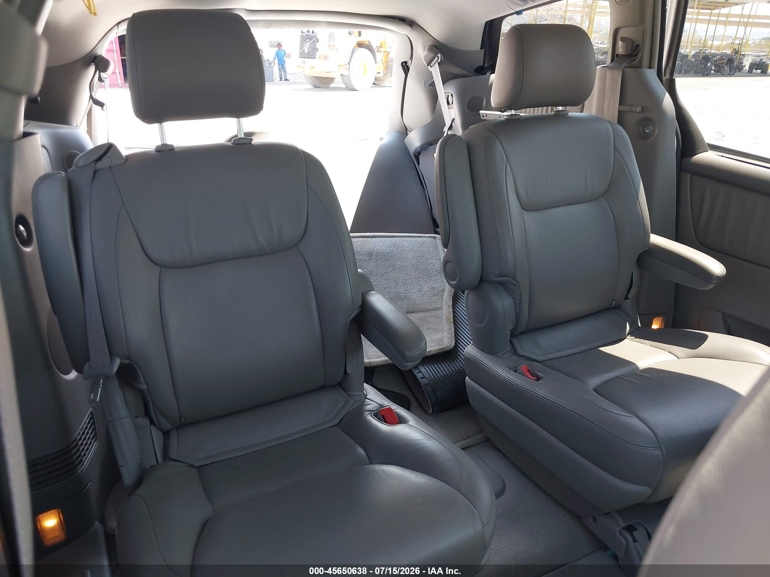 2004 Toyota Sienna Xle Limited Tan vin: 5TDZA22C94S196871