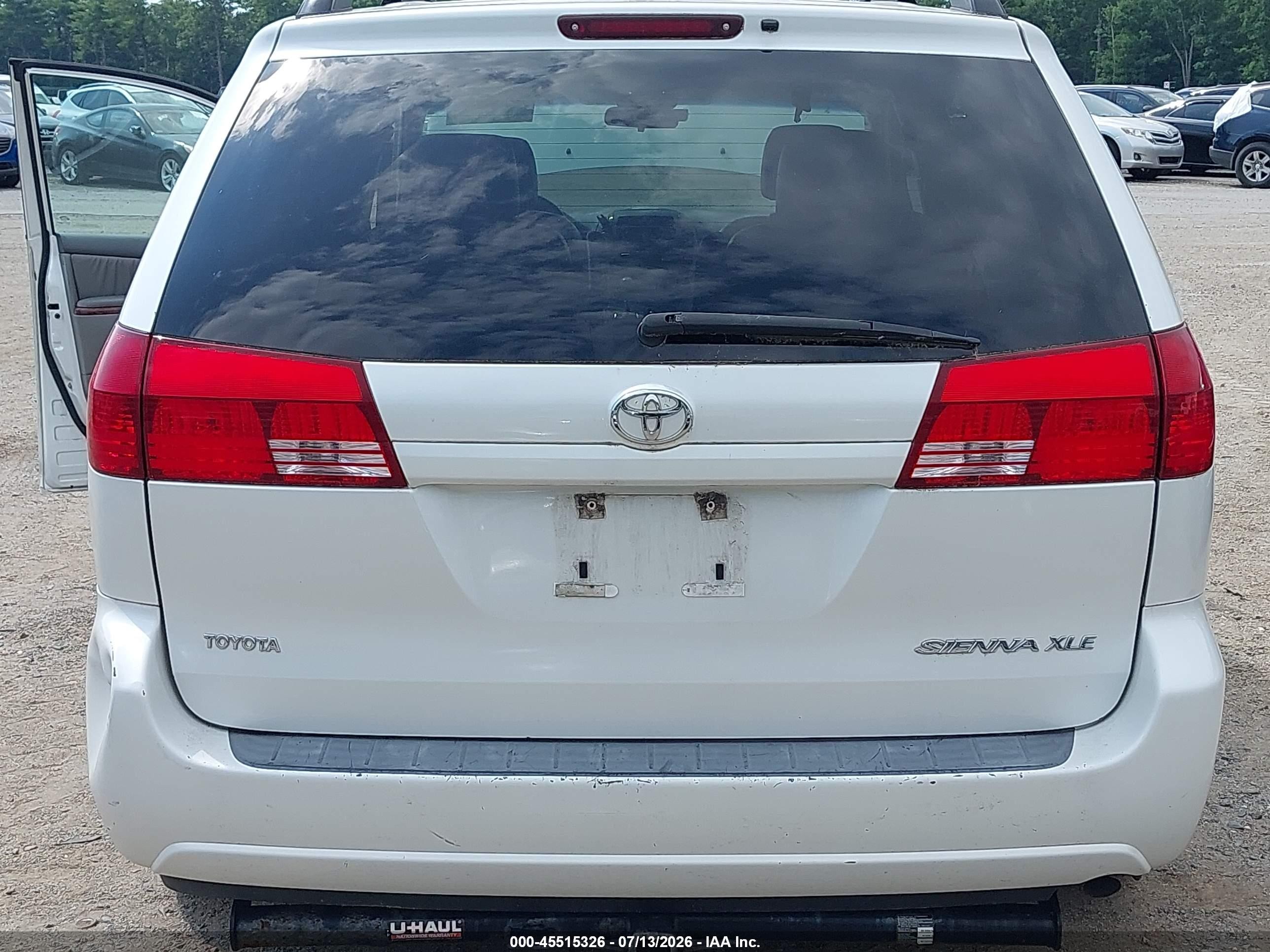 2004 Toyota Sienna Xle White vin: 5TDZA22C94S212230