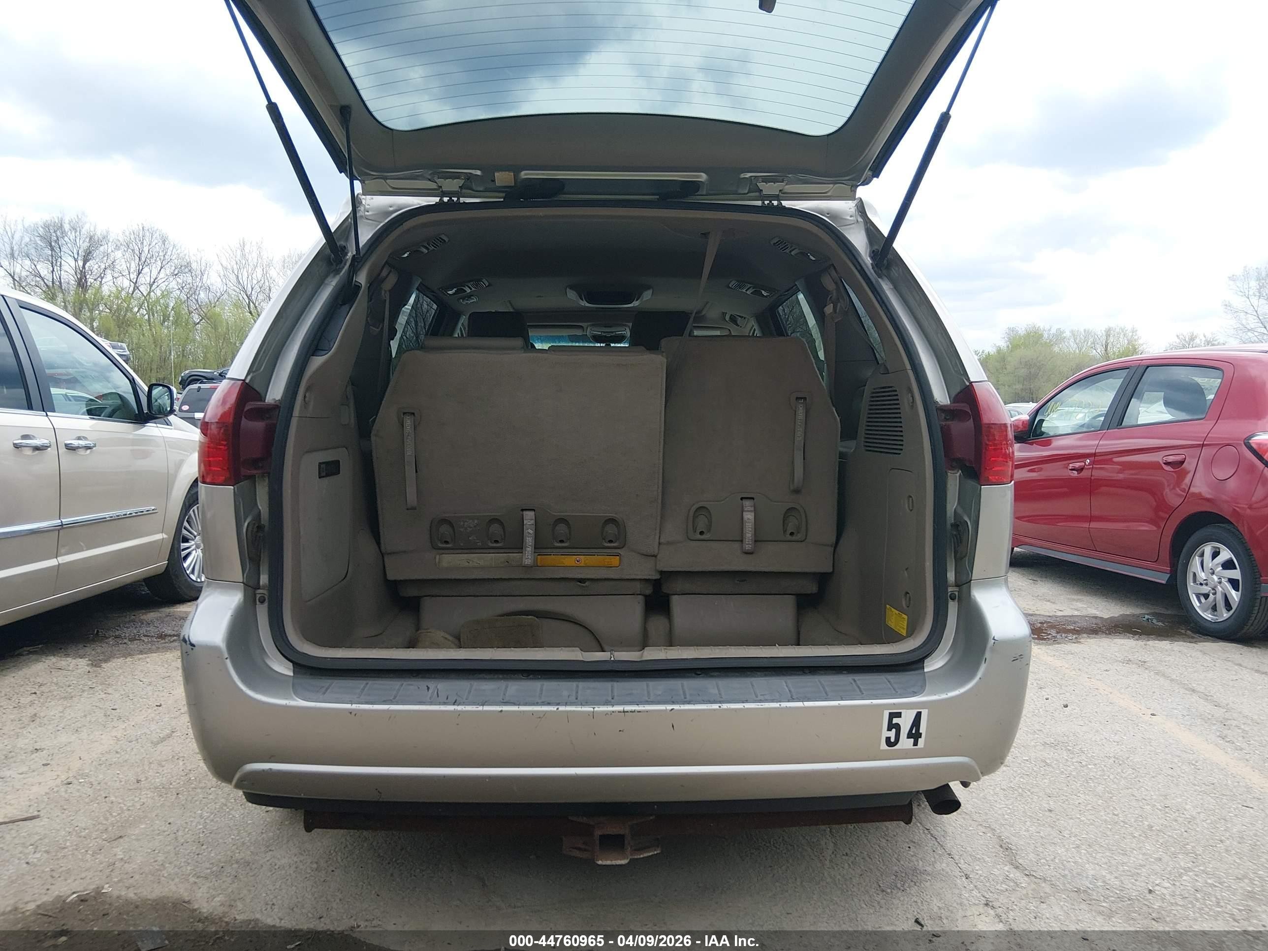 2004 Toyota Sienna Xle Beige vin: 5TDZA22C94S219954