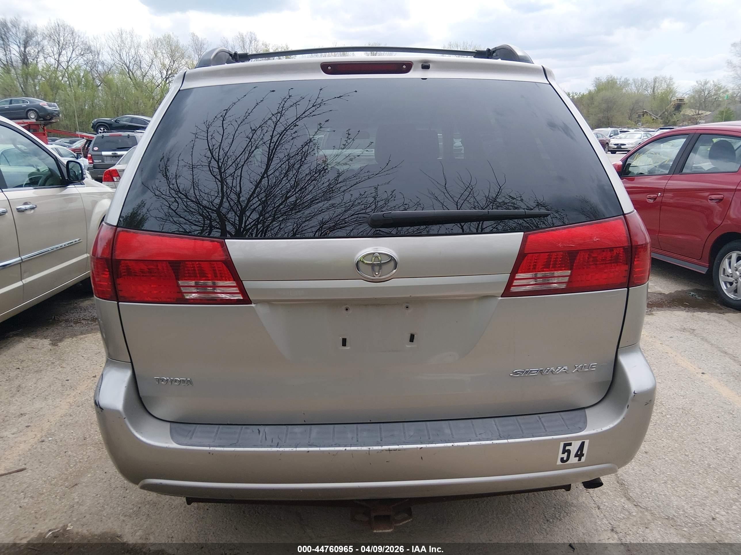 2004 Toyota Sienna Xle Beige vin: 5TDZA22C94S219954