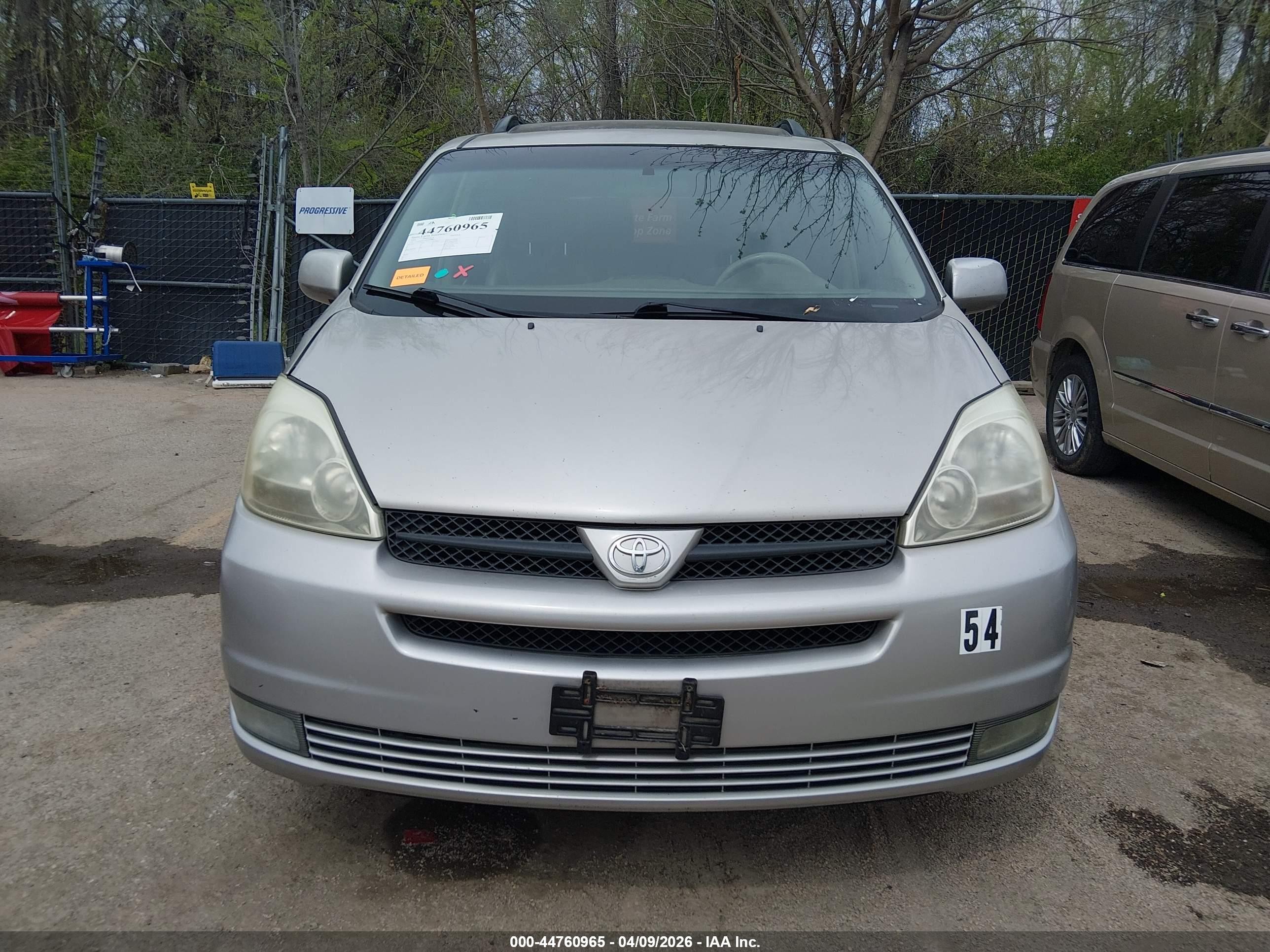 2004 Toyota Sienna Xle Beige vin: 5TDZA22C94S219954