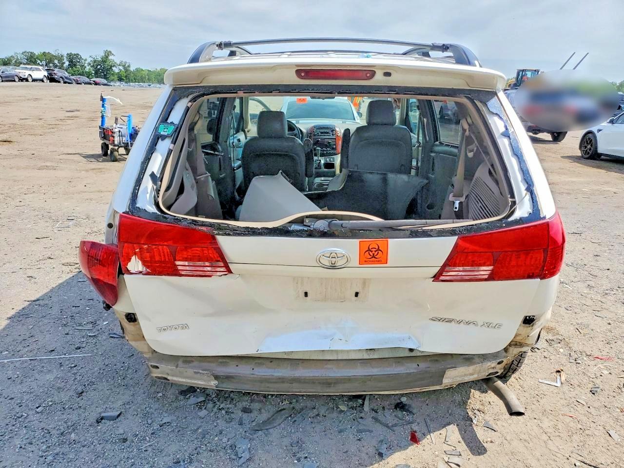 2005 Toyota Sienna Xle 7 Passenger White vin: 5TDZA22C95S281596