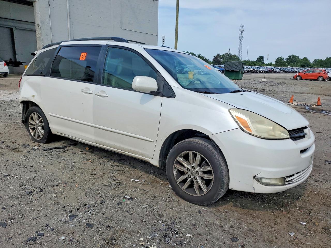 2005 Toyota Sienna Xle 7 Passenger White vin: 5TDZA22C95S281596
