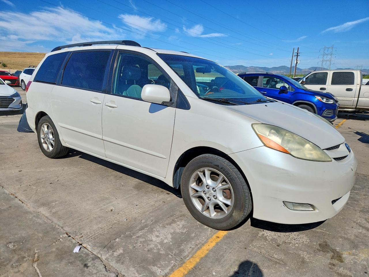 2006 Toyota Sienna Xle 7 Passenger White vin: 5TDZA22C96S452932
