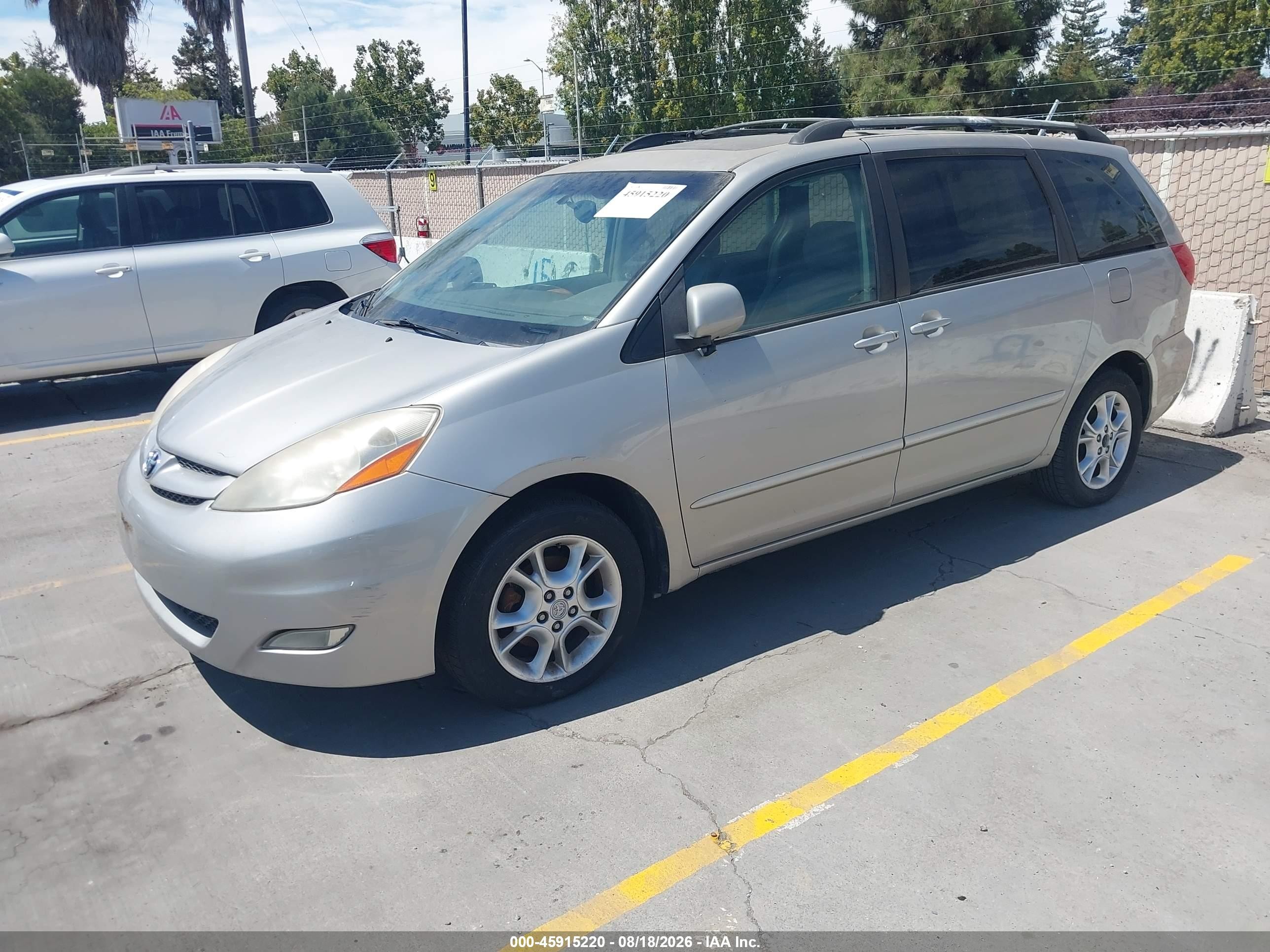 2006 Toyota Sienna Xle Серый vin: 5TDZA22C96S584895