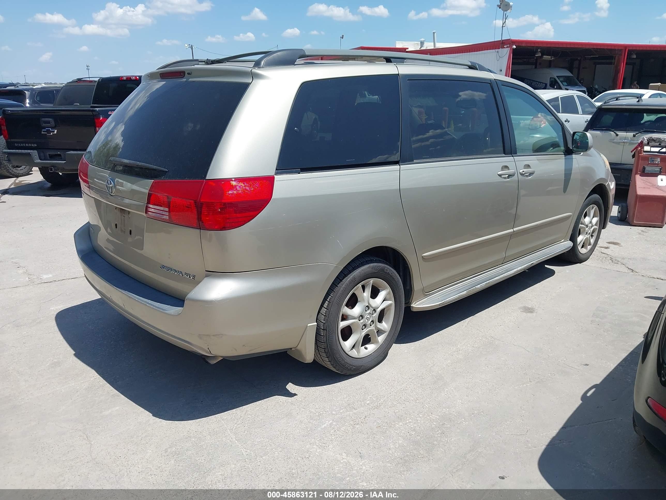 2004 Toyota Sienna Xle Champagne vin: 5TDZA22CX4S012926