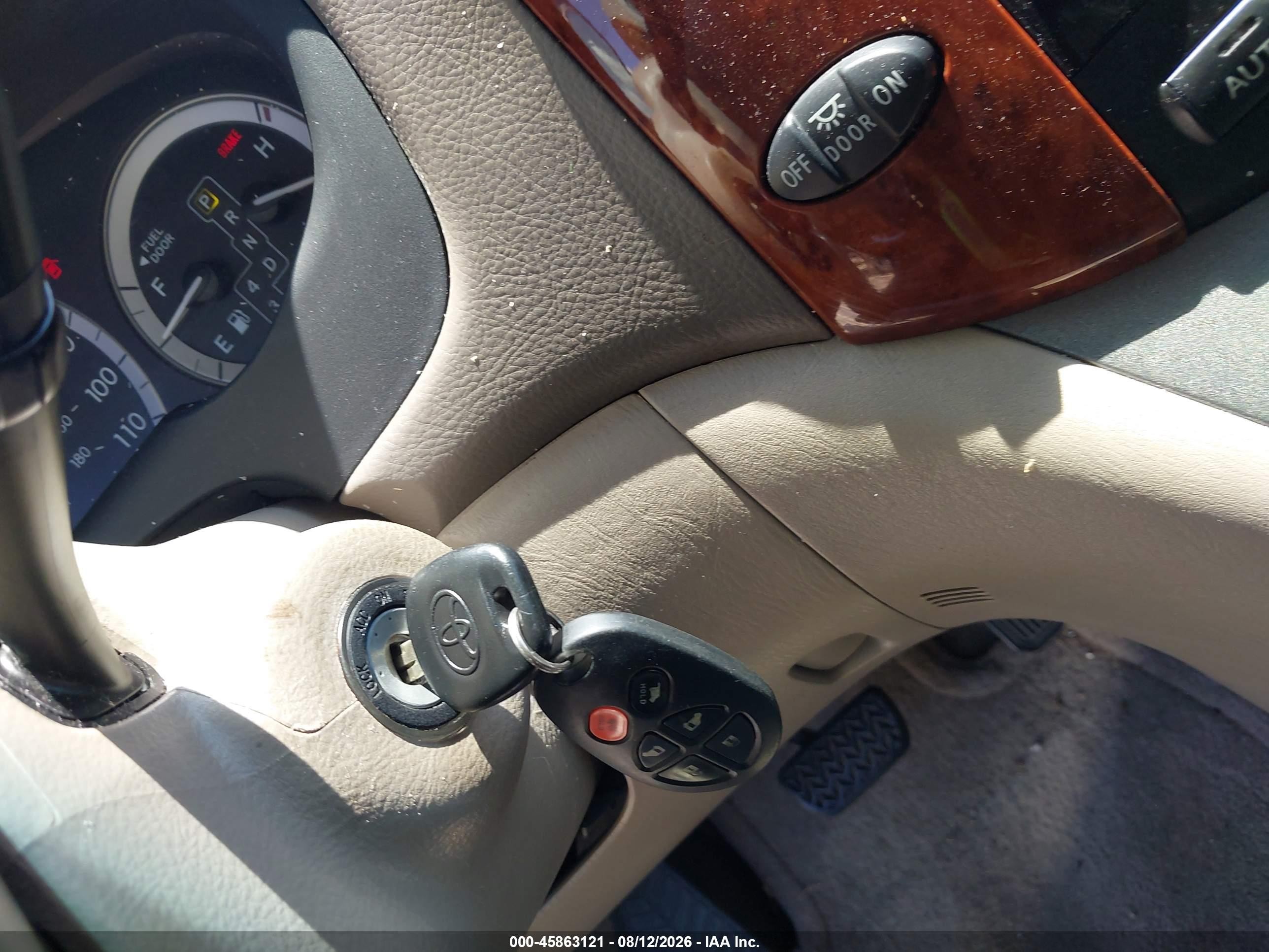 2004 Toyota Sienna Xle Champagne vin: 5TDZA22CX4S012926
