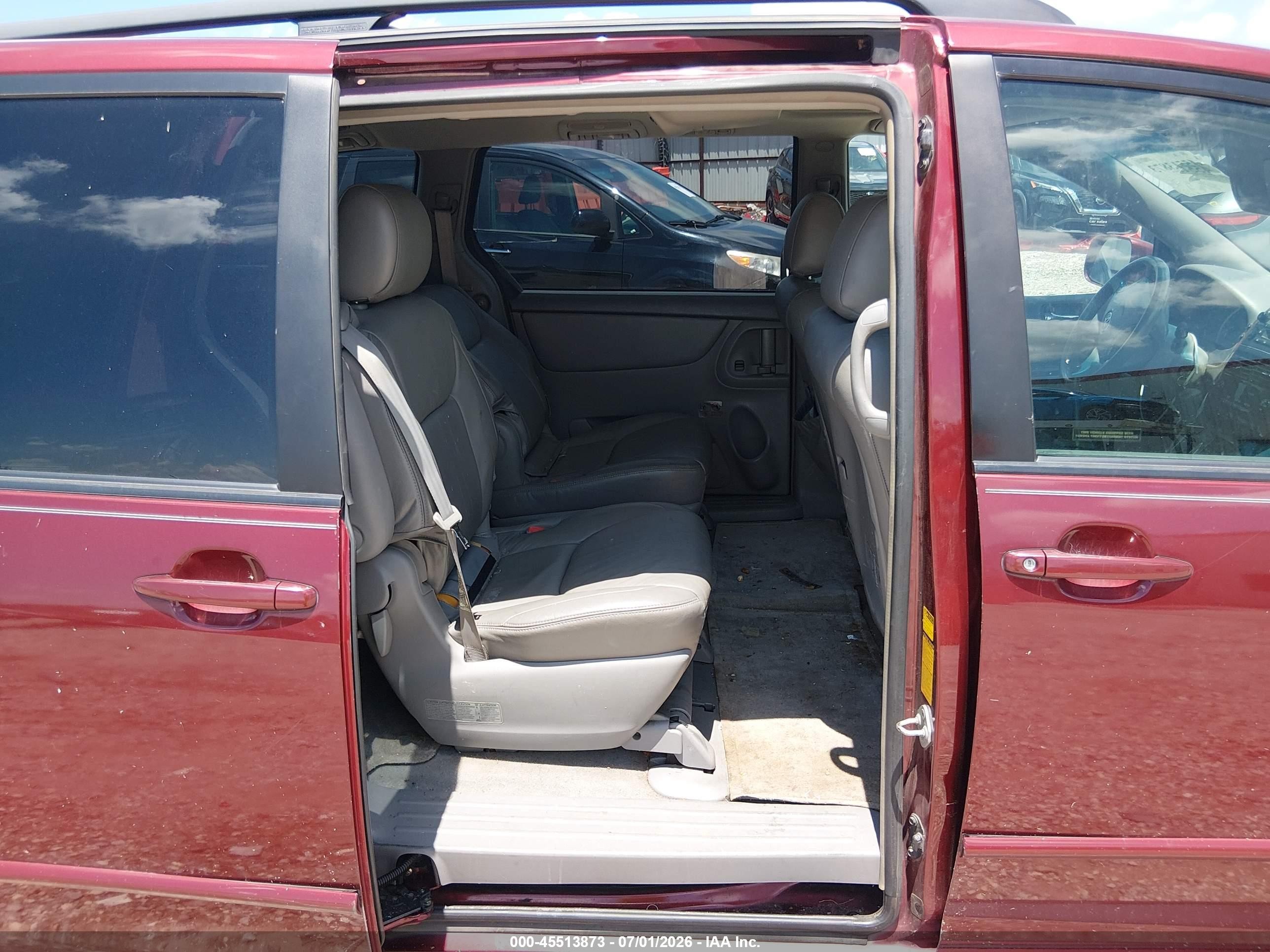2004 Toyota Sienna Xle Burgundy vin: 5TDZA22CX4S033212