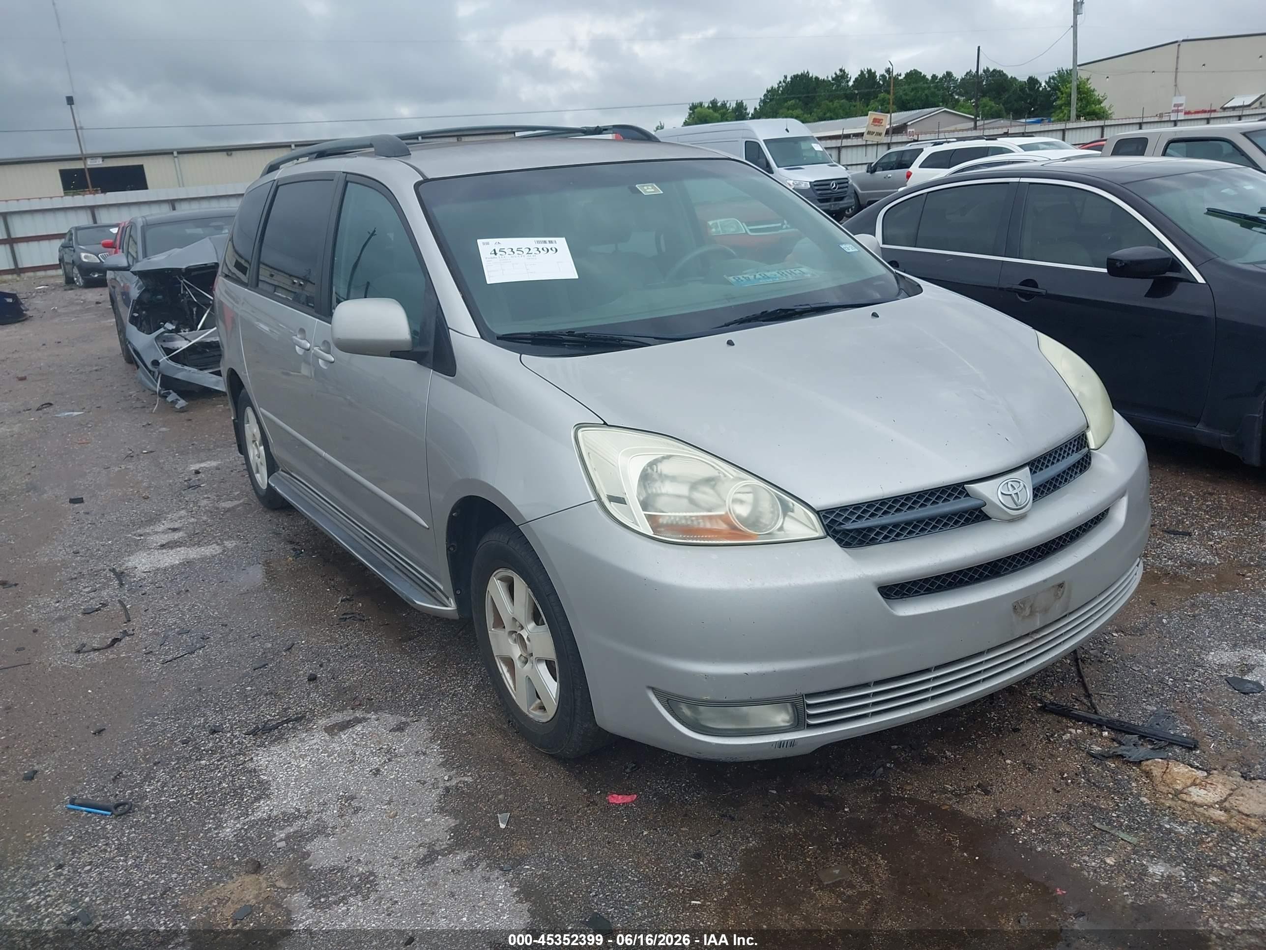 2004 Toyota Sienna Xle Silver vin: 5TDZA22CX4S060748
