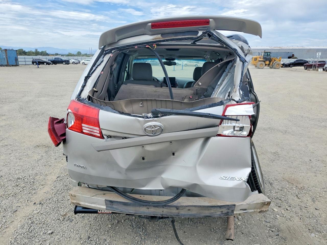 2004 Toyota Sienna Xle 7 Passenger Silver vin: 5TDZA22CX4S068042