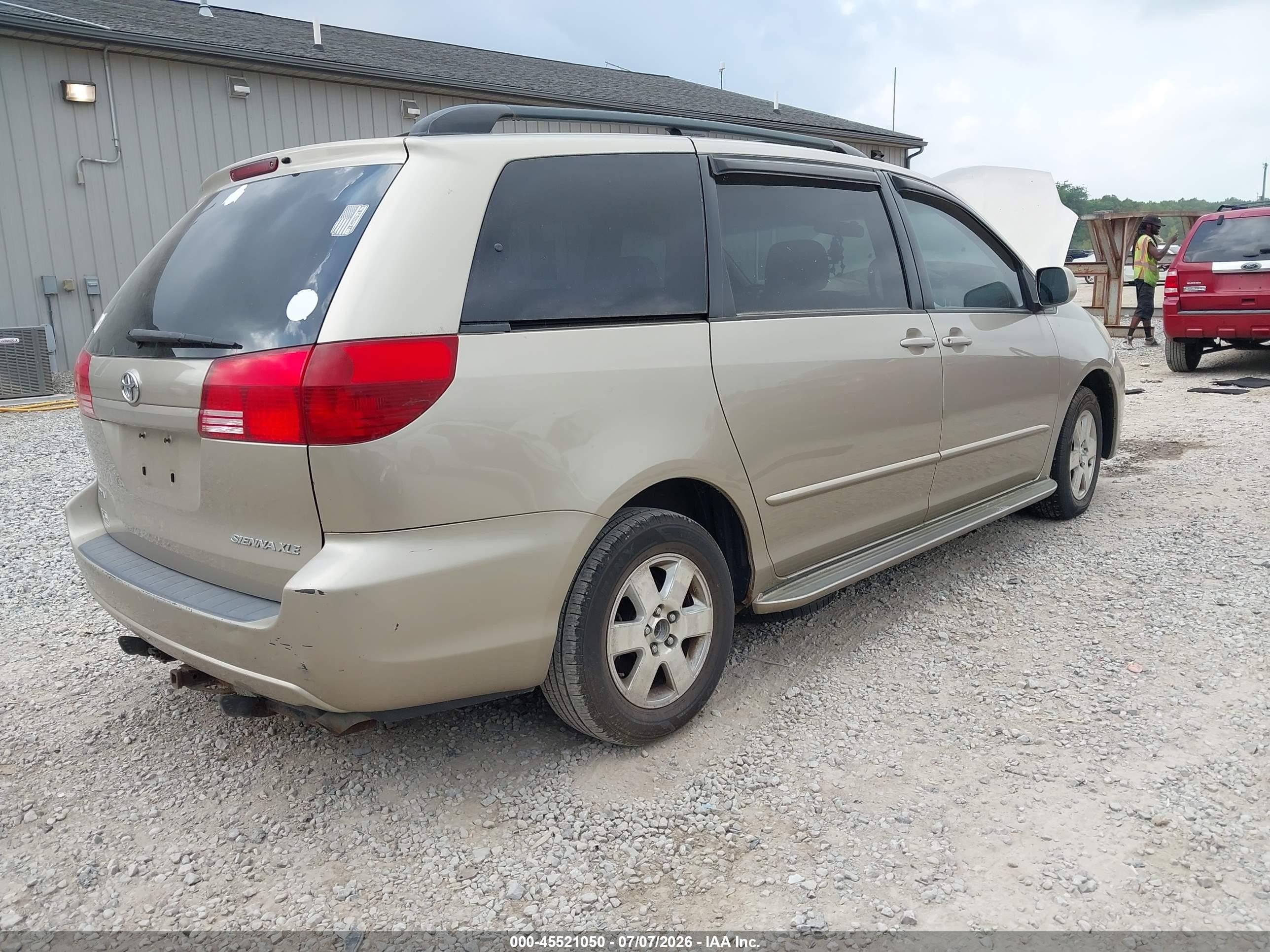 2004 Toyota Sienna Xle Золотой vin: 5TDZA22CX4S095659