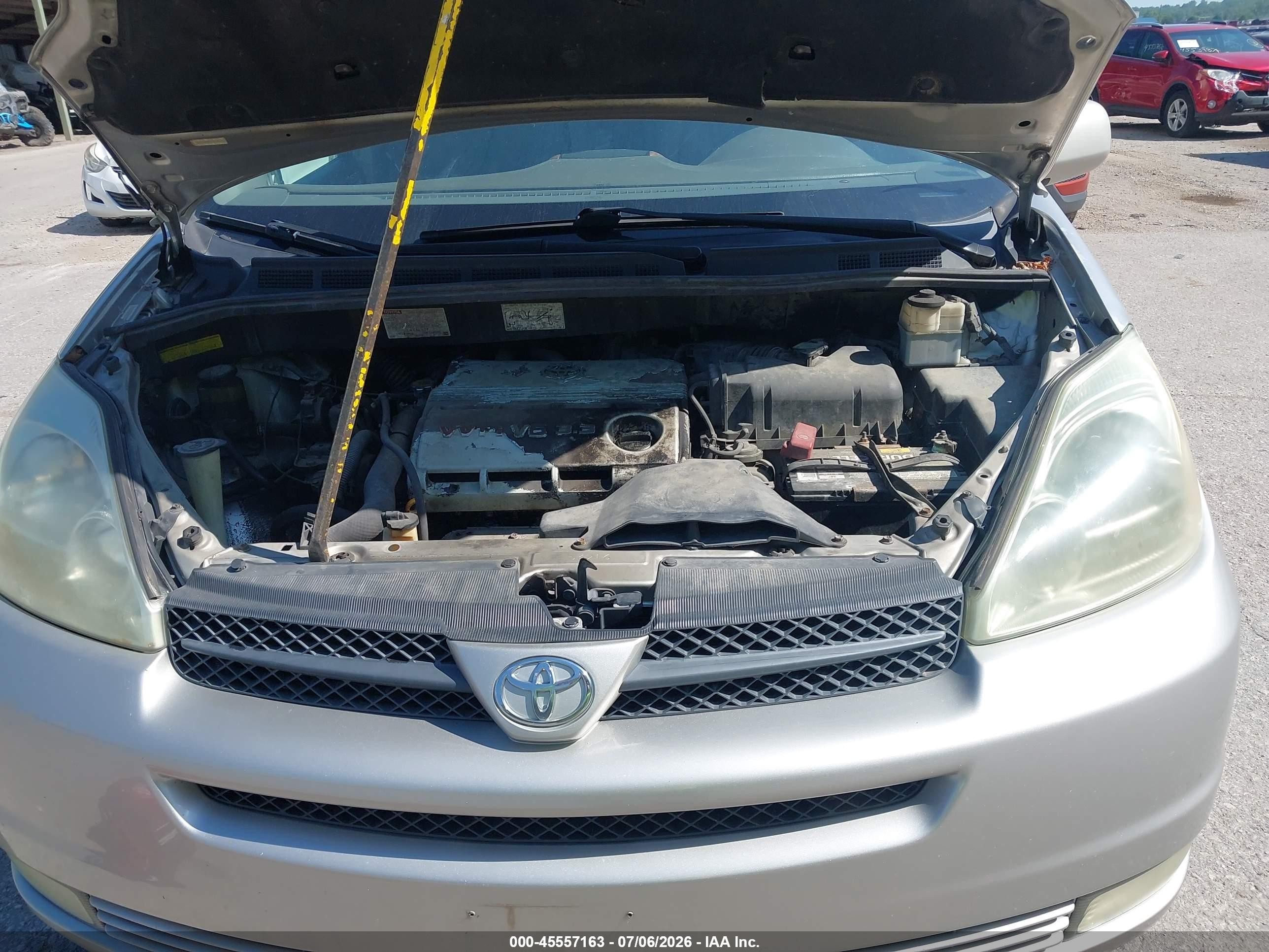 2004 Toyota Sienna Xle Silver vin: 5TDZA22CX4S152071