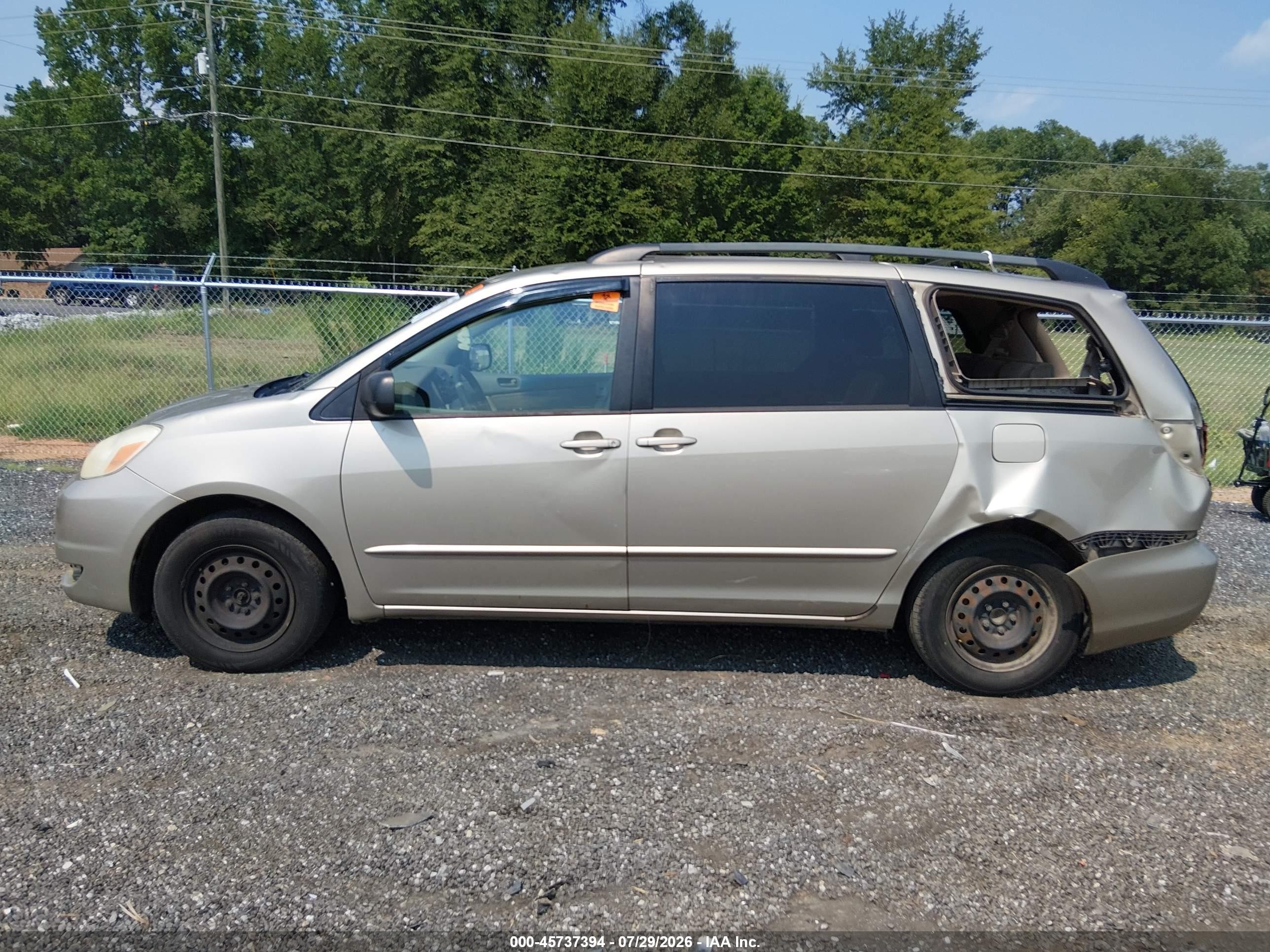 2004 Toyota Sienna Le Gold vin: 5TDZA23C04S019236
