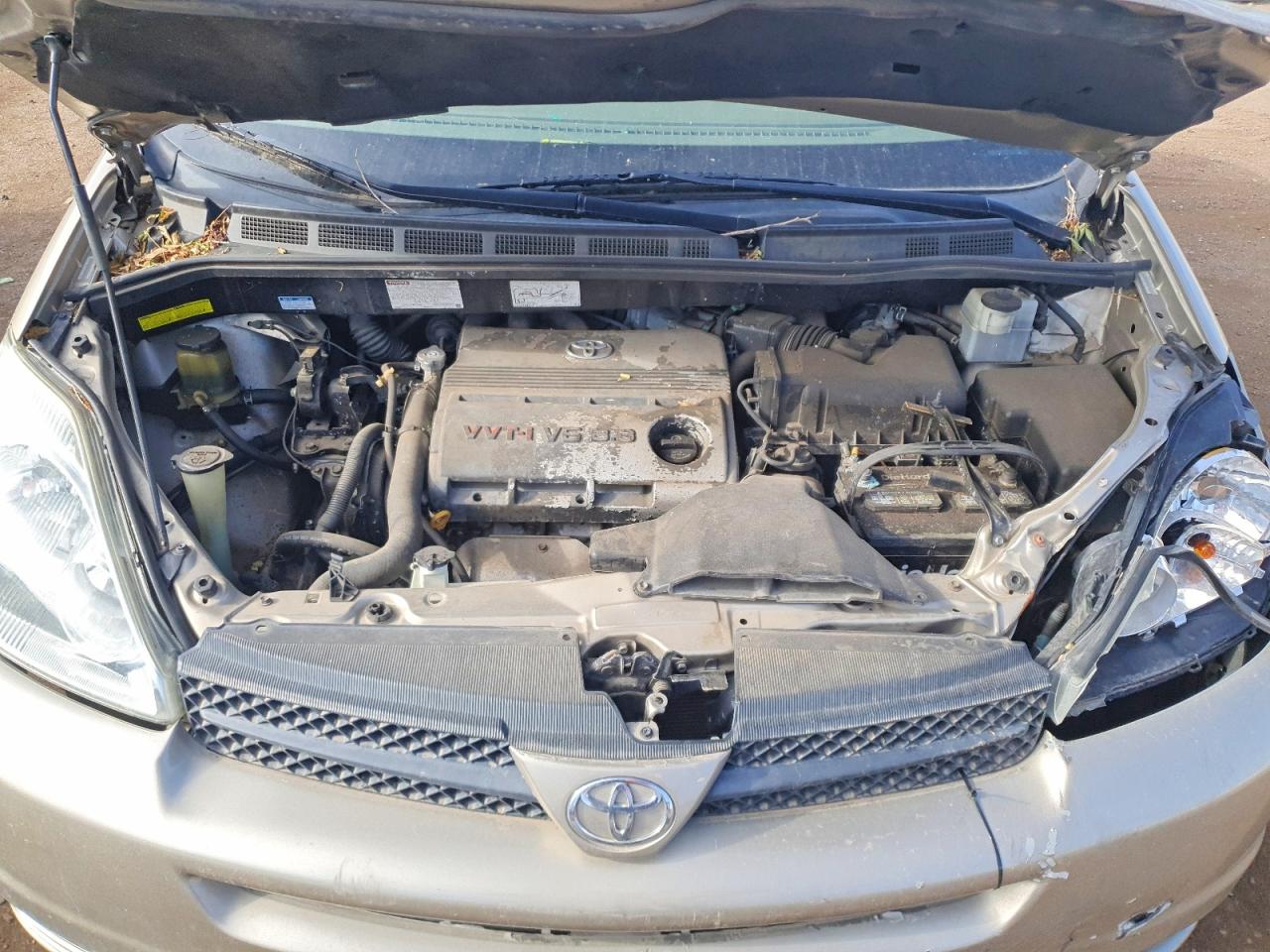 2004 Toyota Sienna Le 7 Passenger Beige vin: 5TDZA23C04S045500
