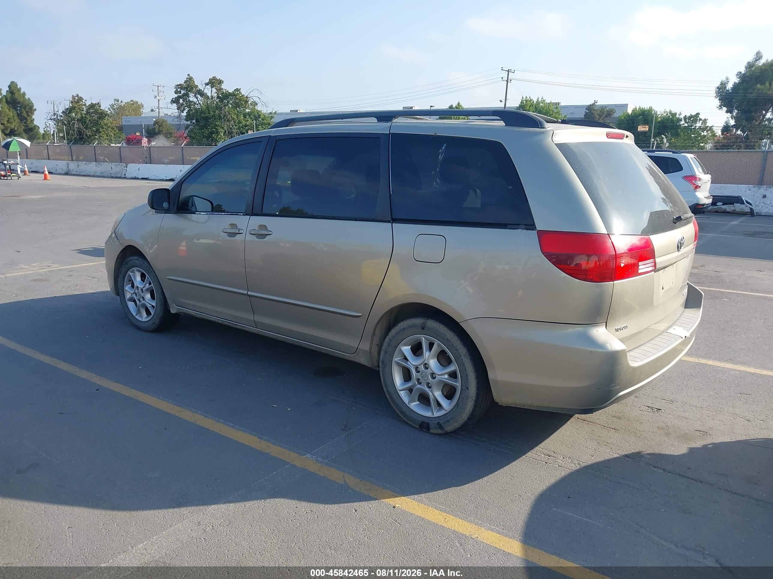 2004 Toyota Sienna Le Brown vin: 5TDZA23C04S061308