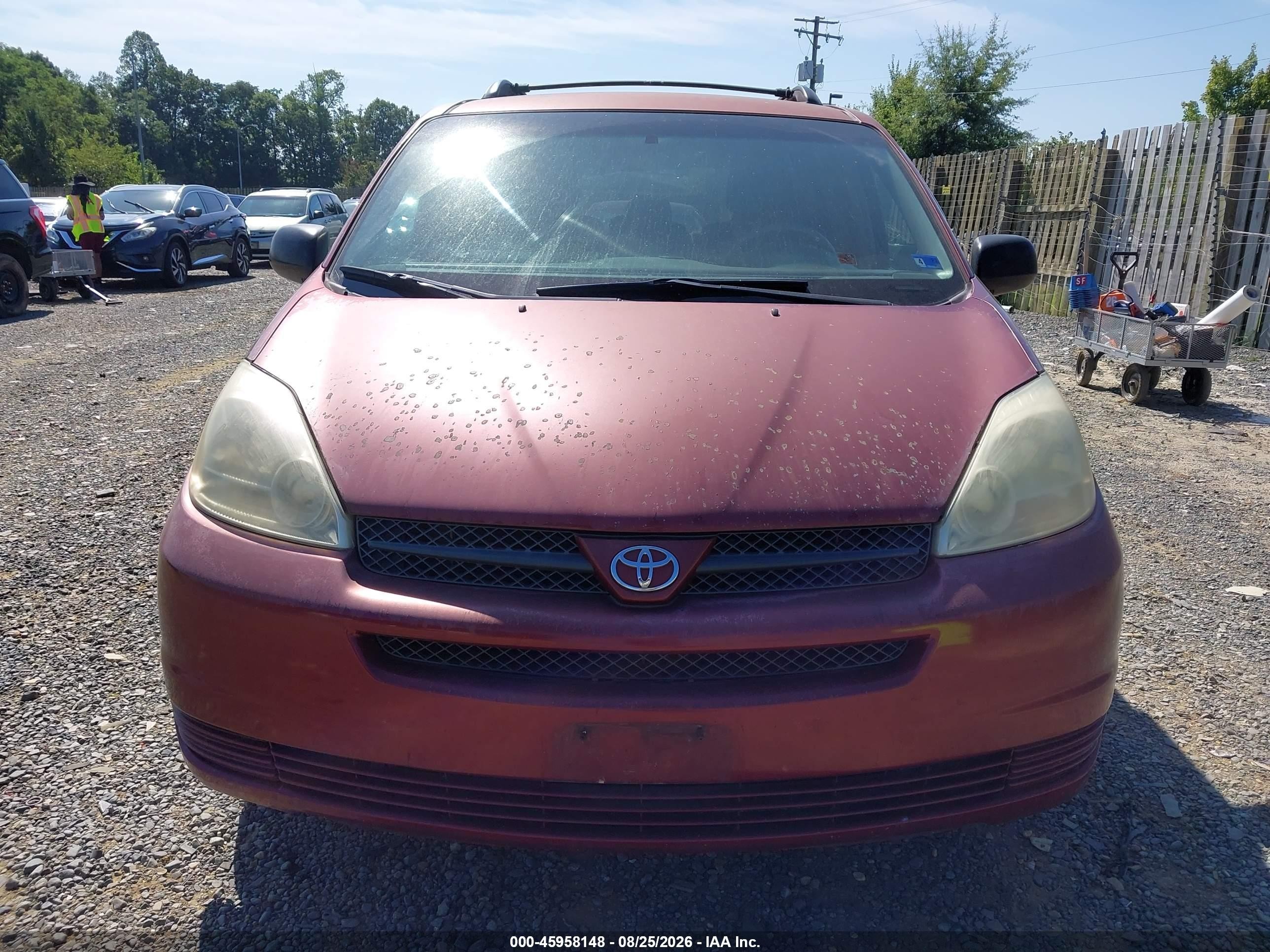 2004 Toyota Sienna Le Maroon vin: 5TDZA23C04S087231
