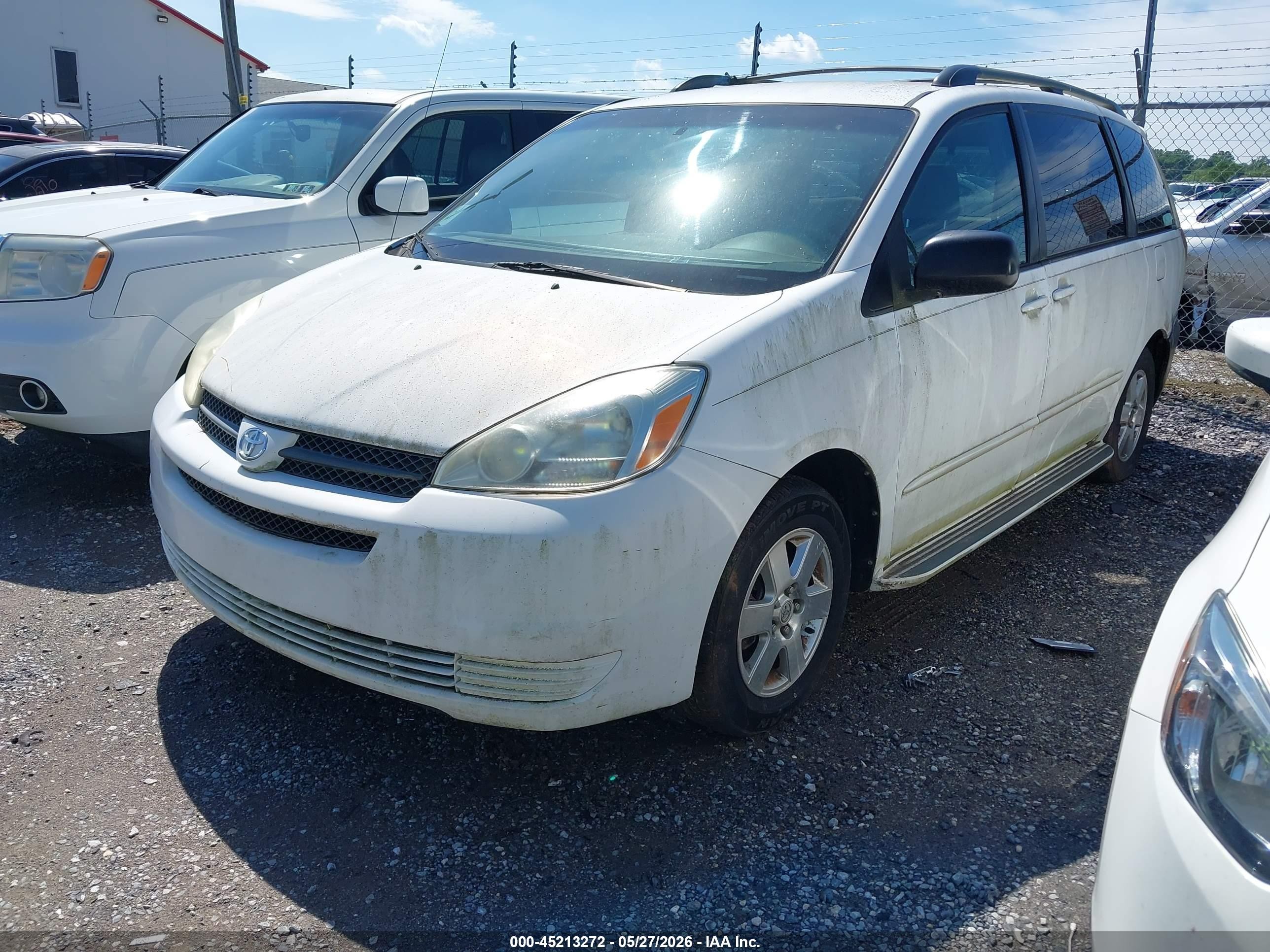 2004 Toyota Sienna Le Белый vin: 5TDZA23C04S160811