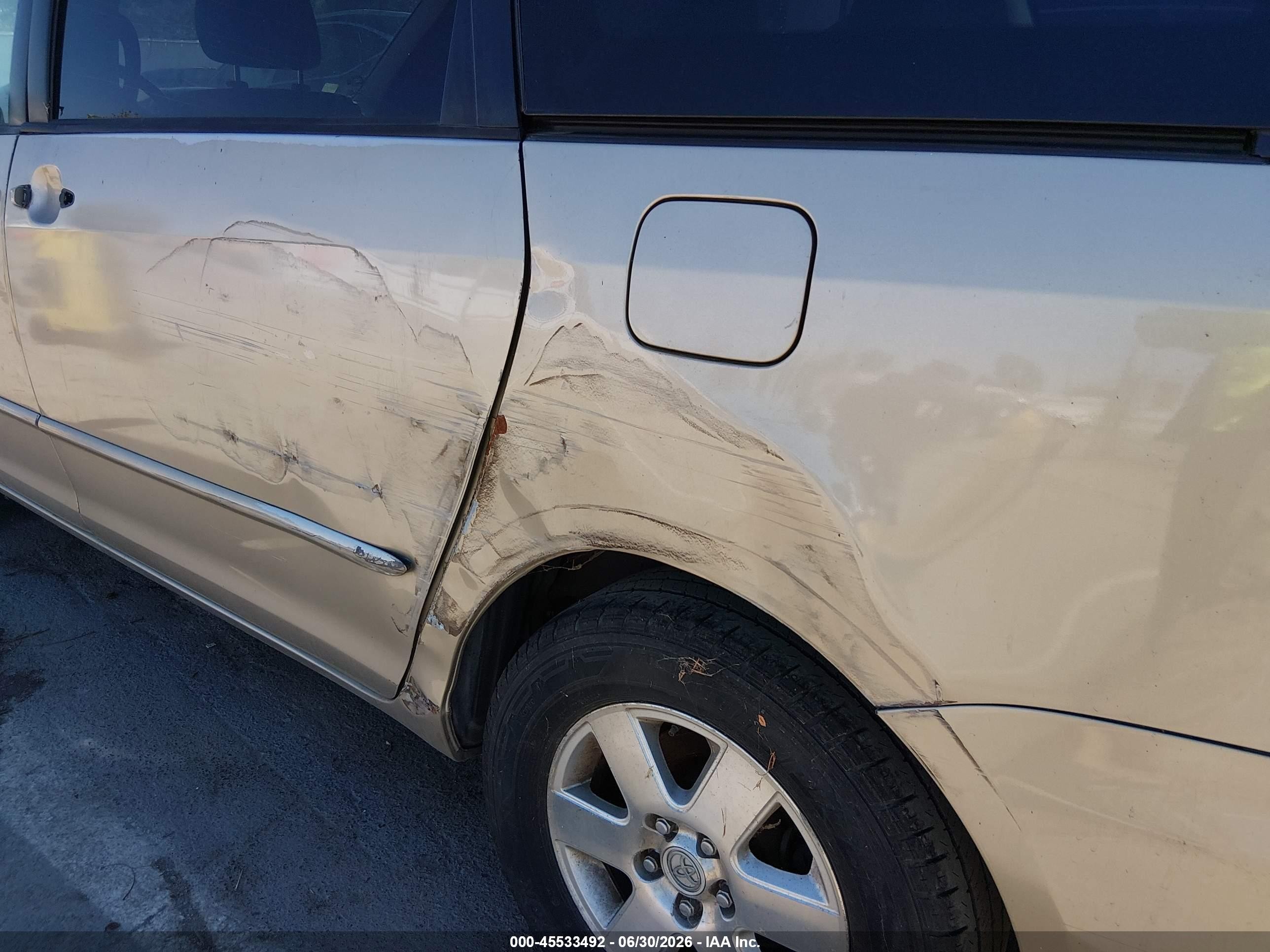 2004 Toyota Sienna Le Gold vin: 5TDZA23C04S220800
