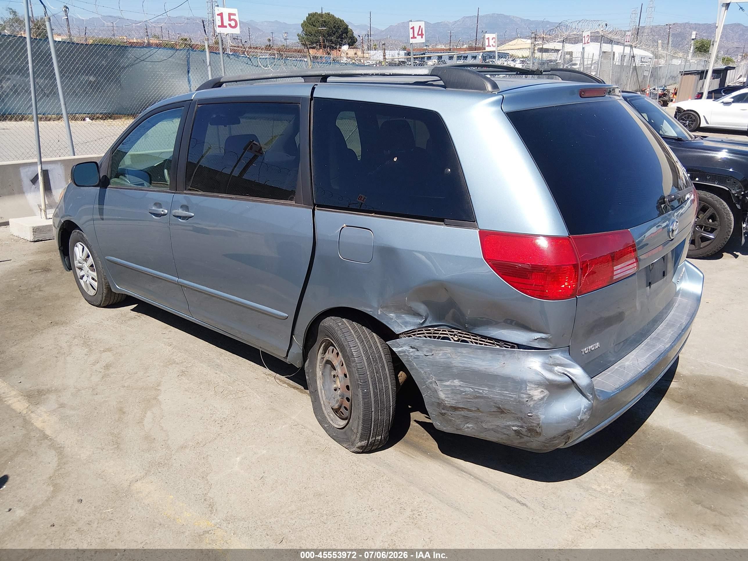 2005 Toyota Sienna Le Синий vin: 5TDZA23C05S222998