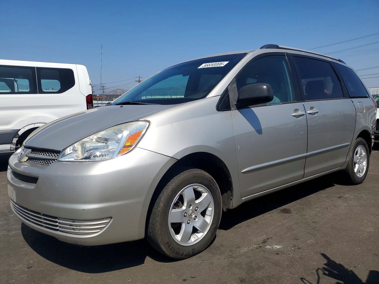 2005 Toyota Sienna Le 8 Passenger Silver vin: 5TDZA23C05S237260