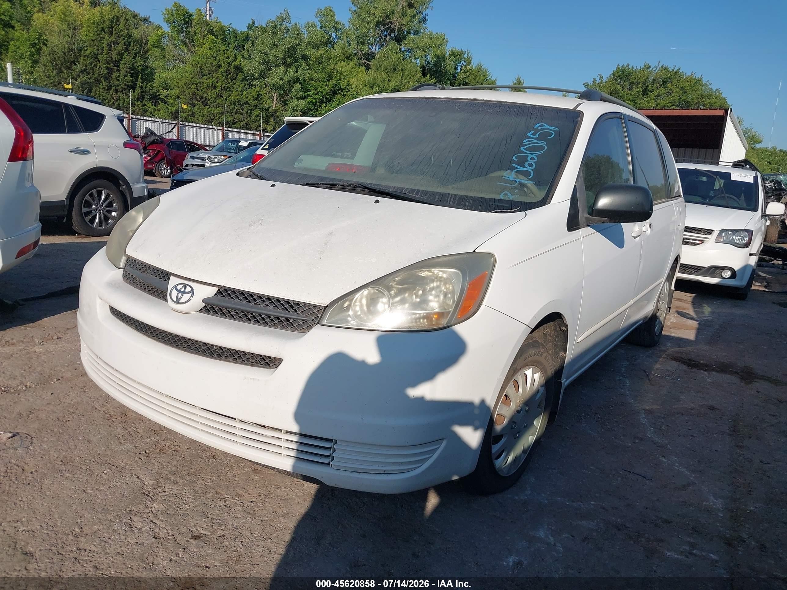2005 Toyota Sienna Le White vin: 5TDZA23C05S291240