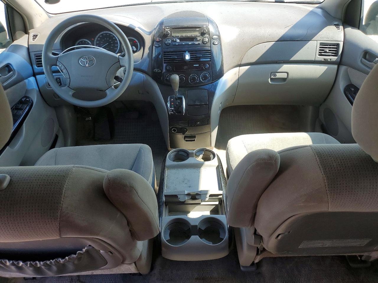 2005 Toyota Sienna Le 7 Passenger Blue vin: 5TDZA23C05S292551