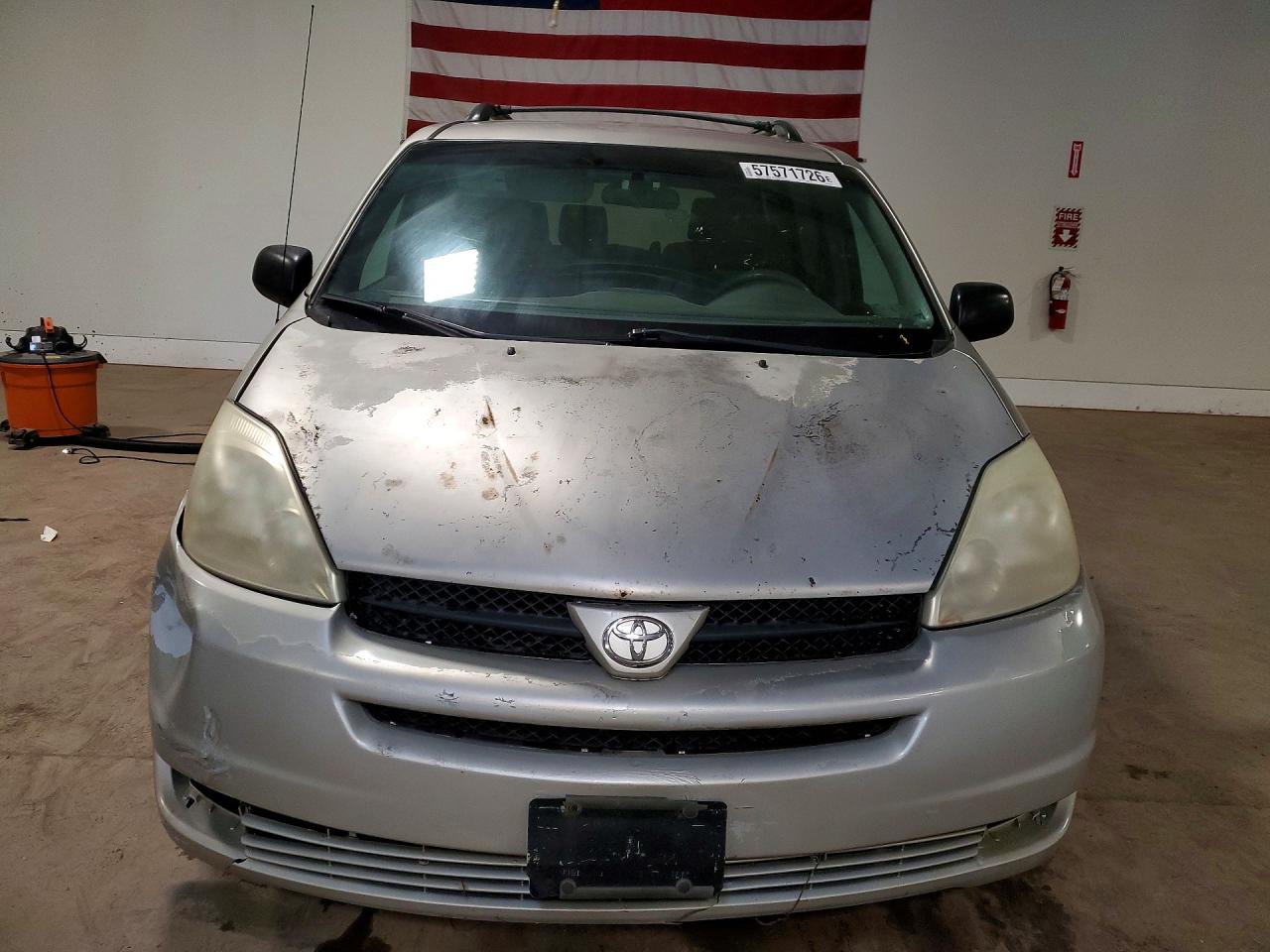 2005 Toyota Sienna Le 7 Passenger Gray vin: 5TDZA23C05S301930