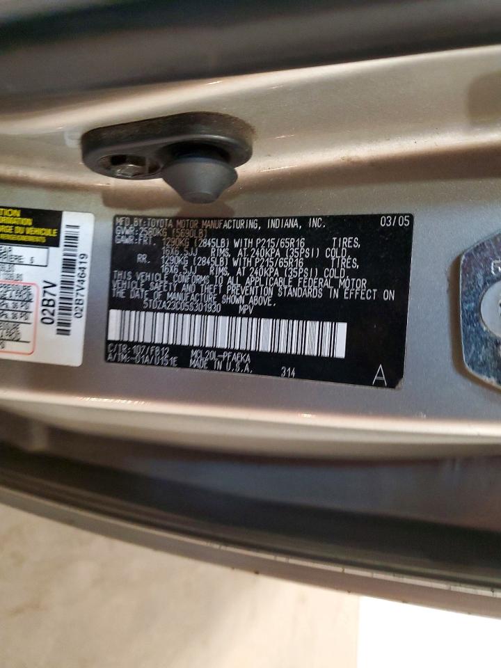 2005 Toyota Sienna Le 7 Passenger Gray vin: 5TDZA23C05S301930