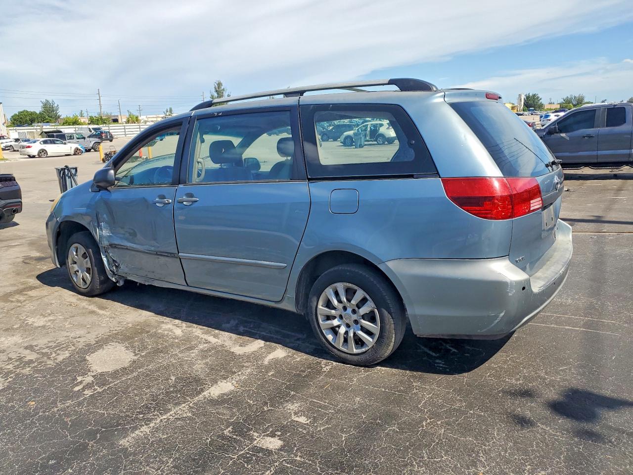 2005 Toyota Sienna Ce 8 Passenger Blue vin: 5TDZA23C05S383853