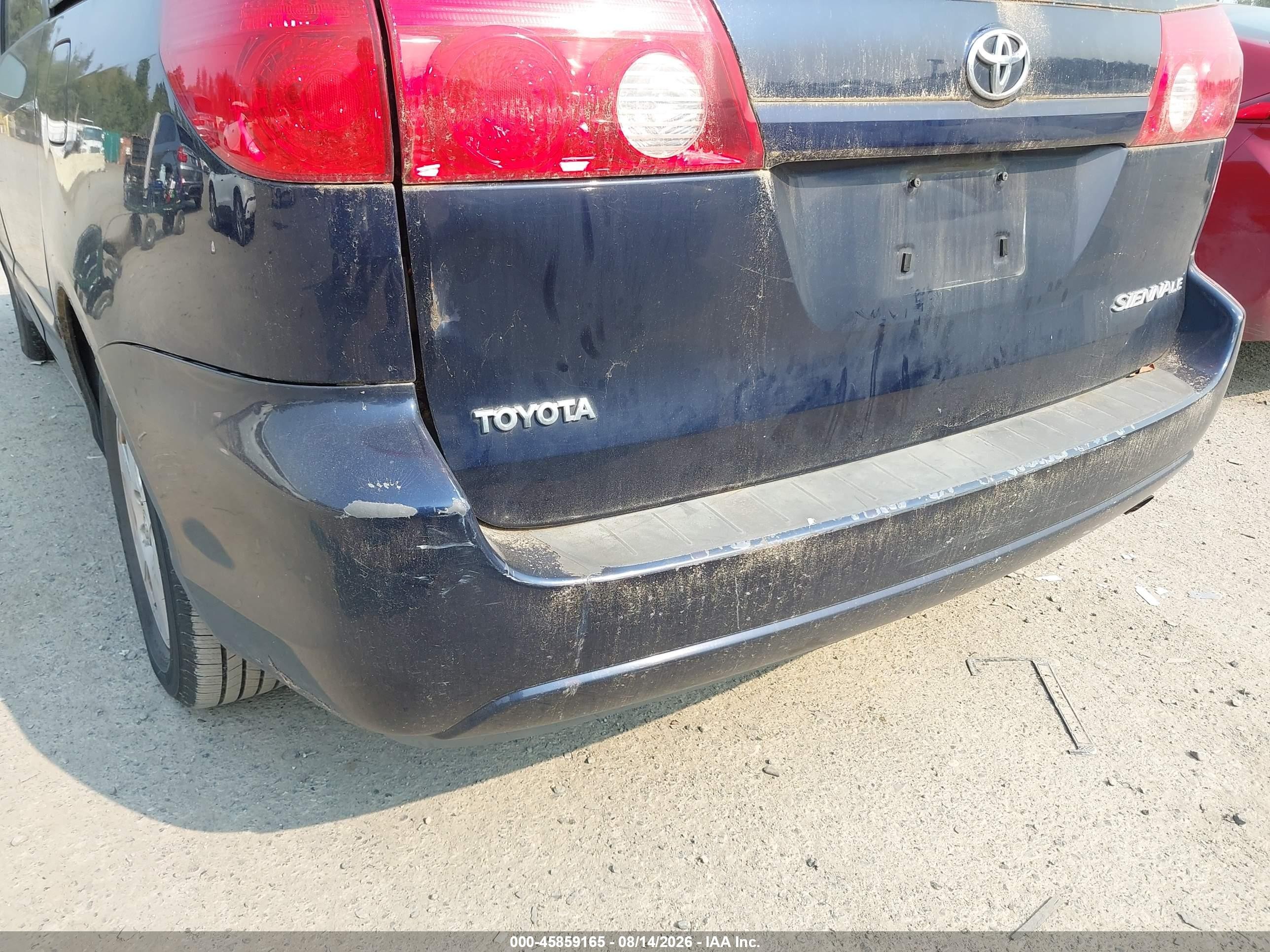 2006 Toyota Sienna Le Dark Brown vin: 5TDZA23C06S443597