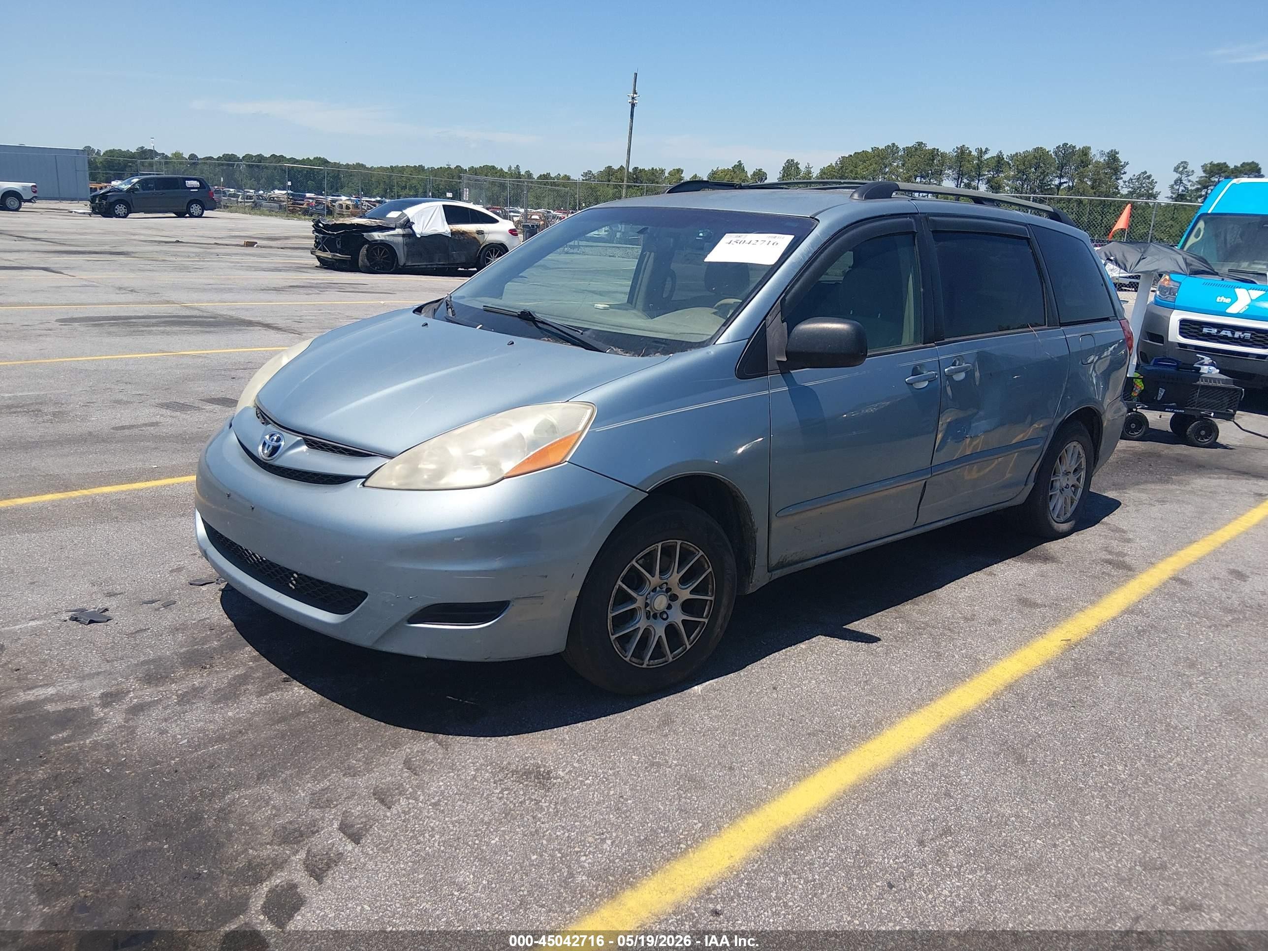 2006 Toyota Sienna Le Синий vin: 5TDZA23C06S445446