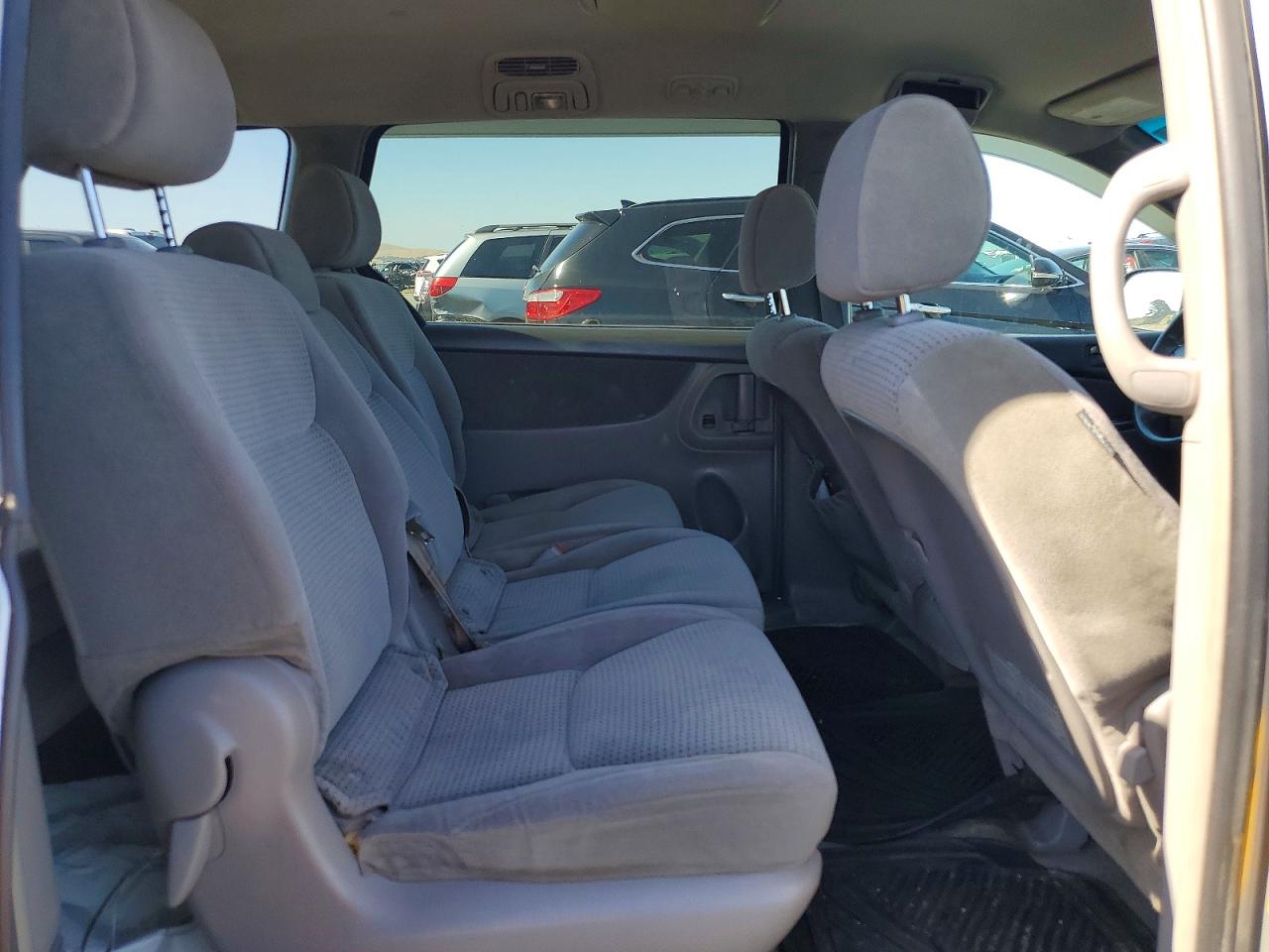 2006 Toyota Sienna Le 8 Passenger Beige vin: 5TDZA23C06S467768