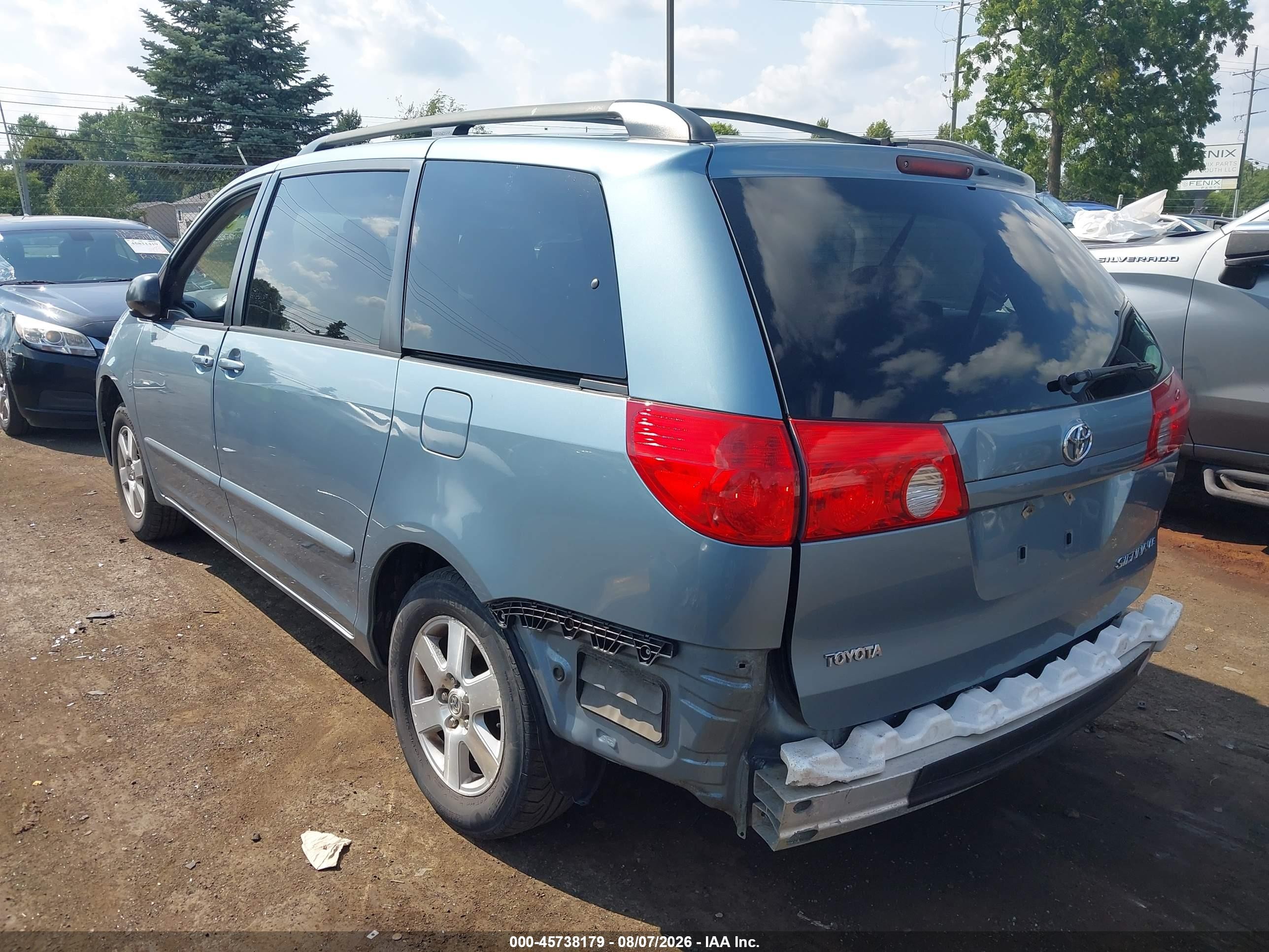 2006 Toyota Sienna Le Light Blue vin: 5TDZA23C06S491925