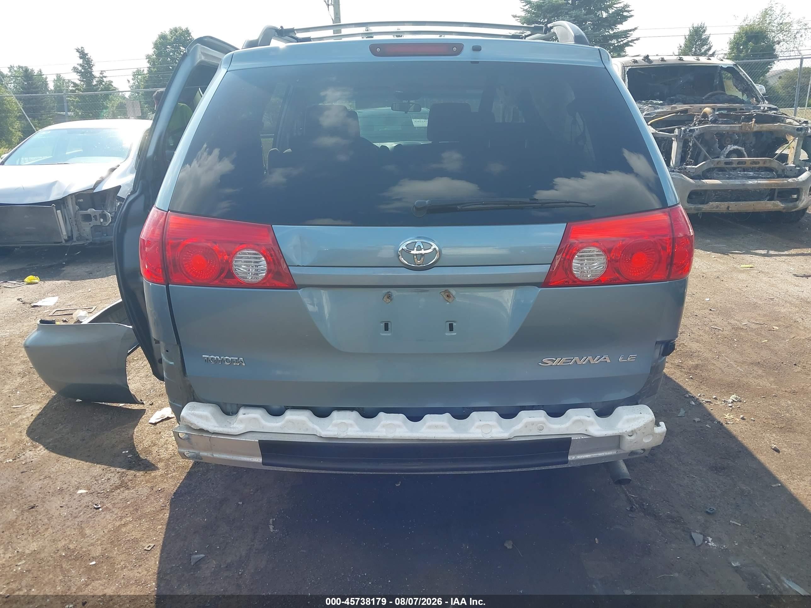 2006 Toyota Sienna Le Light Blue vin: 5TDZA23C06S491925