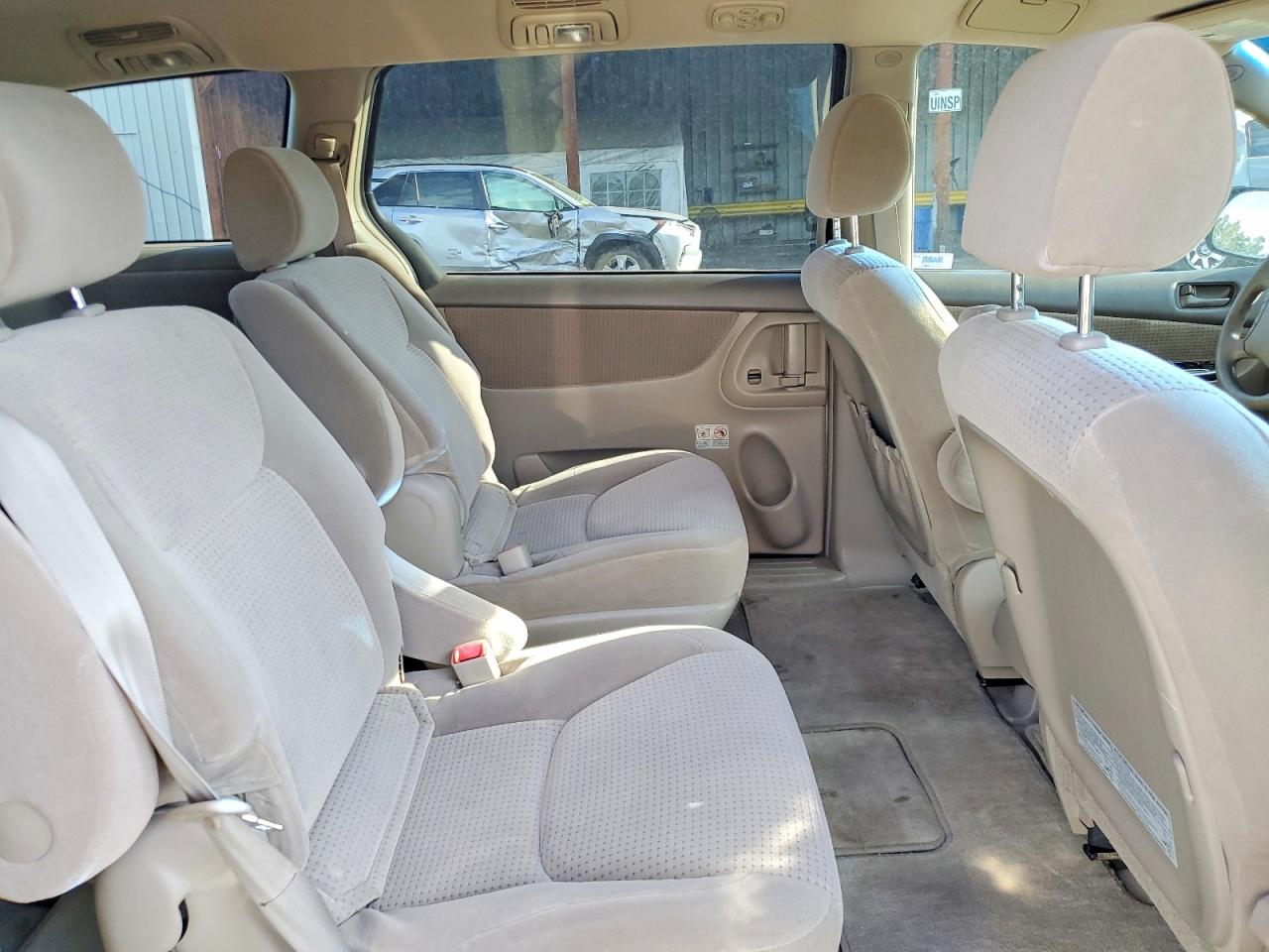 2006 Toyota Sienna Le 7 Passenger Gold vin: 5TDZA23C06S515138