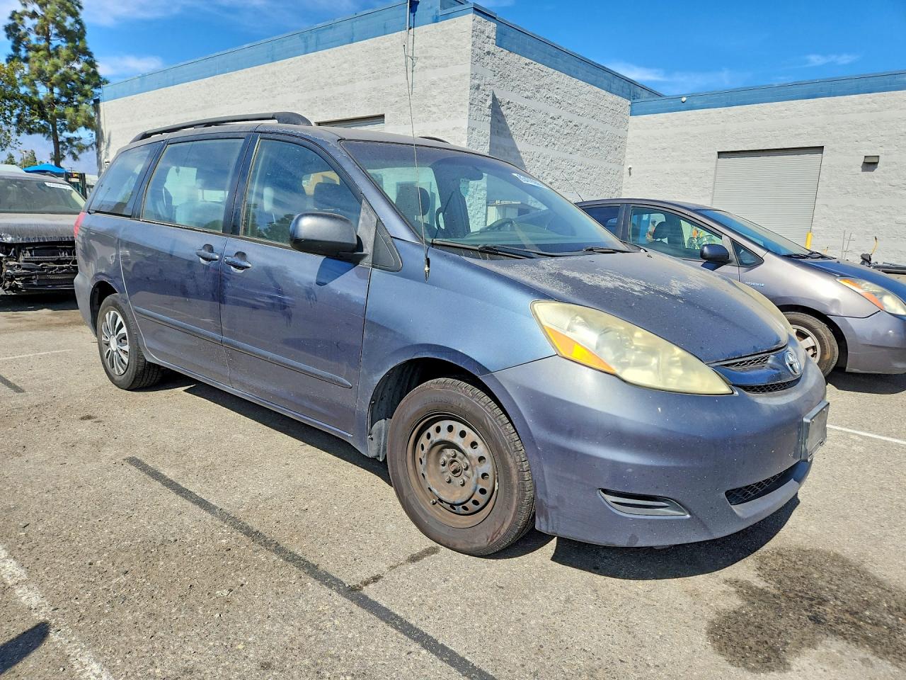 2006 Toyota Sienna Ce 8 Passenger Blue vin: 5TDZA23C06S534580