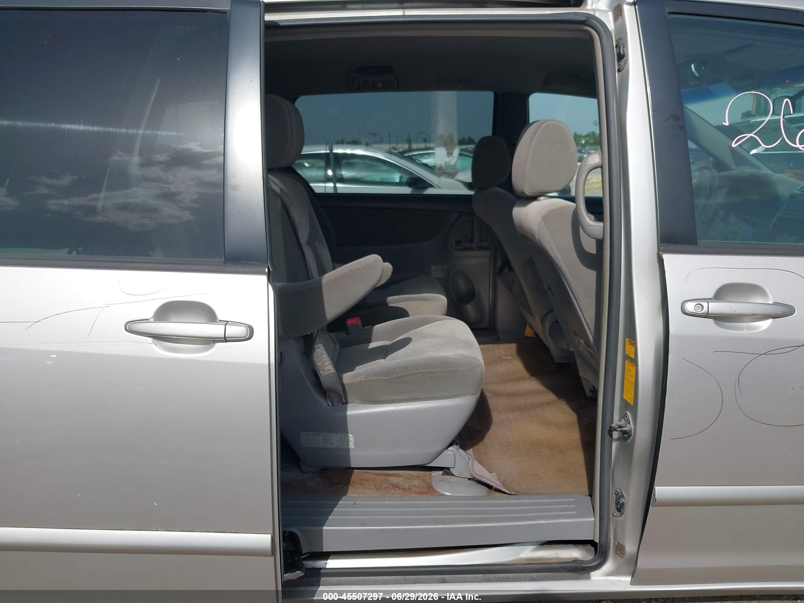 2006 Toyota Sienna Le Beige vin: 5TDZA23C06S554327