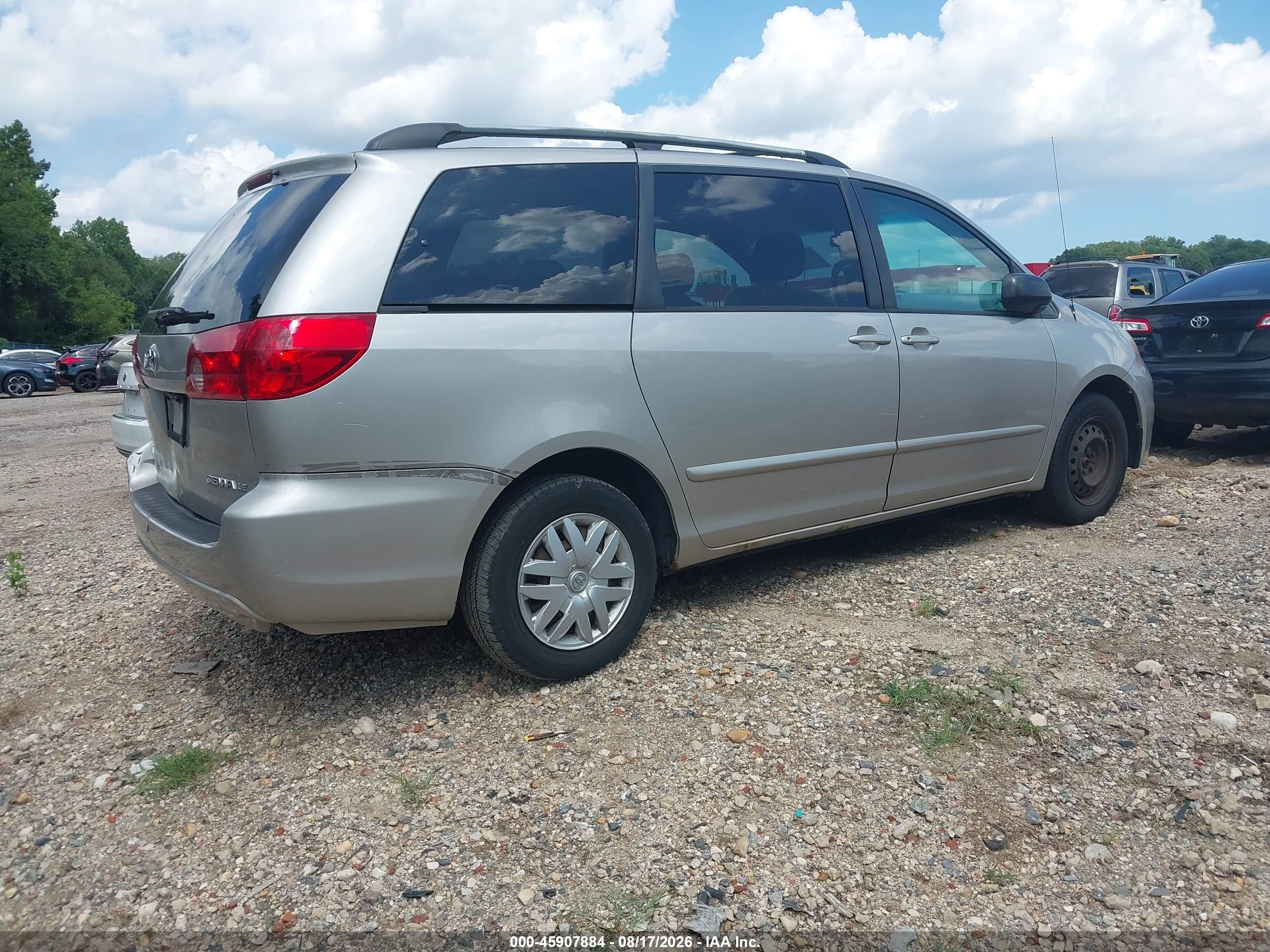 2006 Toyota Sienna Le Silver vin: 5TDZA23C06S563111