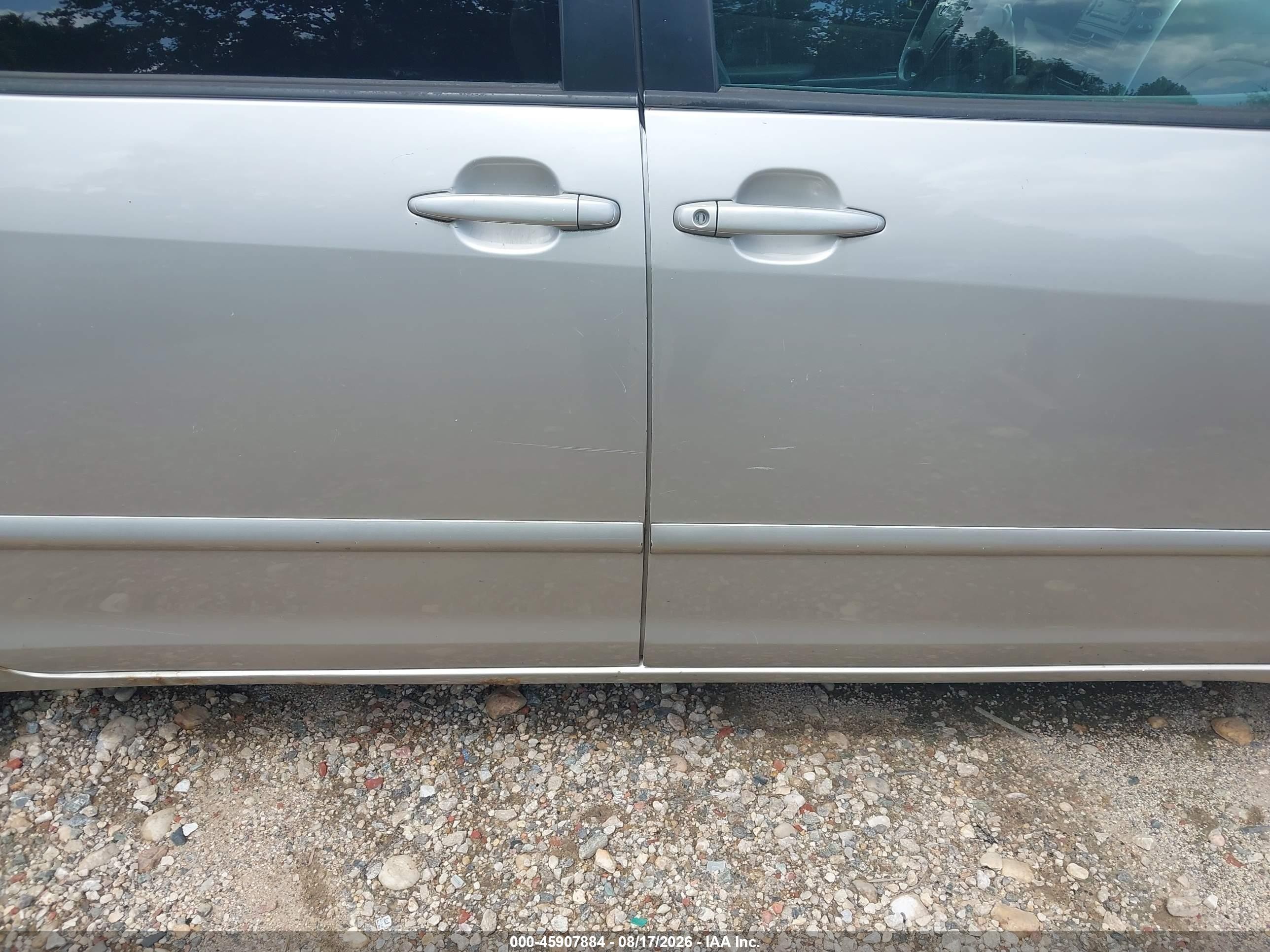 2006 Toyota Sienna Le Silver vin: 5TDZA23C06S563111