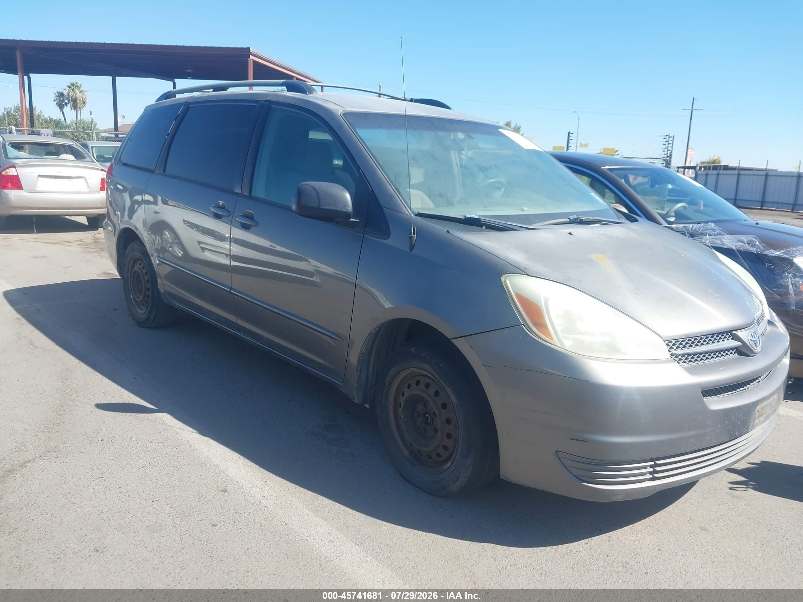 2004 Toyota Sienna Le Gray vin: 5TDZA23C14S112783