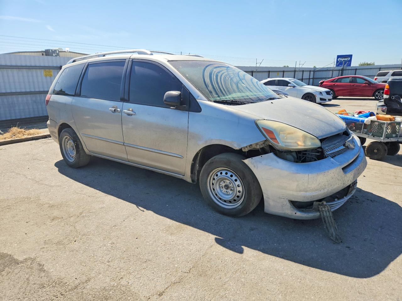 2004 Toyota Sienna Le 7 Passenger Silver vin: 5TDZA23C14S121466