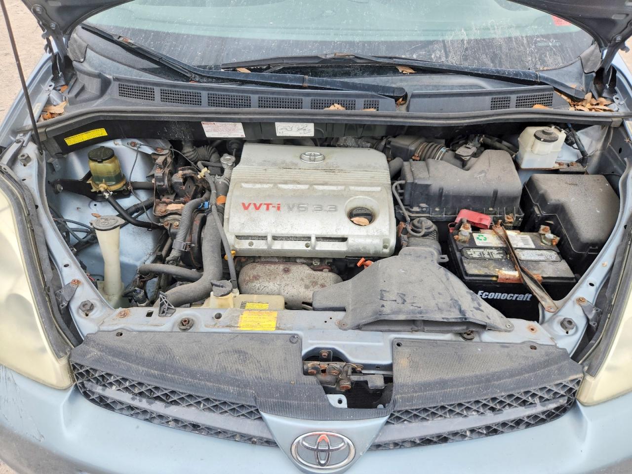 2004 Toyota Sienna Le 7 Passenger Silver vin: 5TDZA23C14S136162
