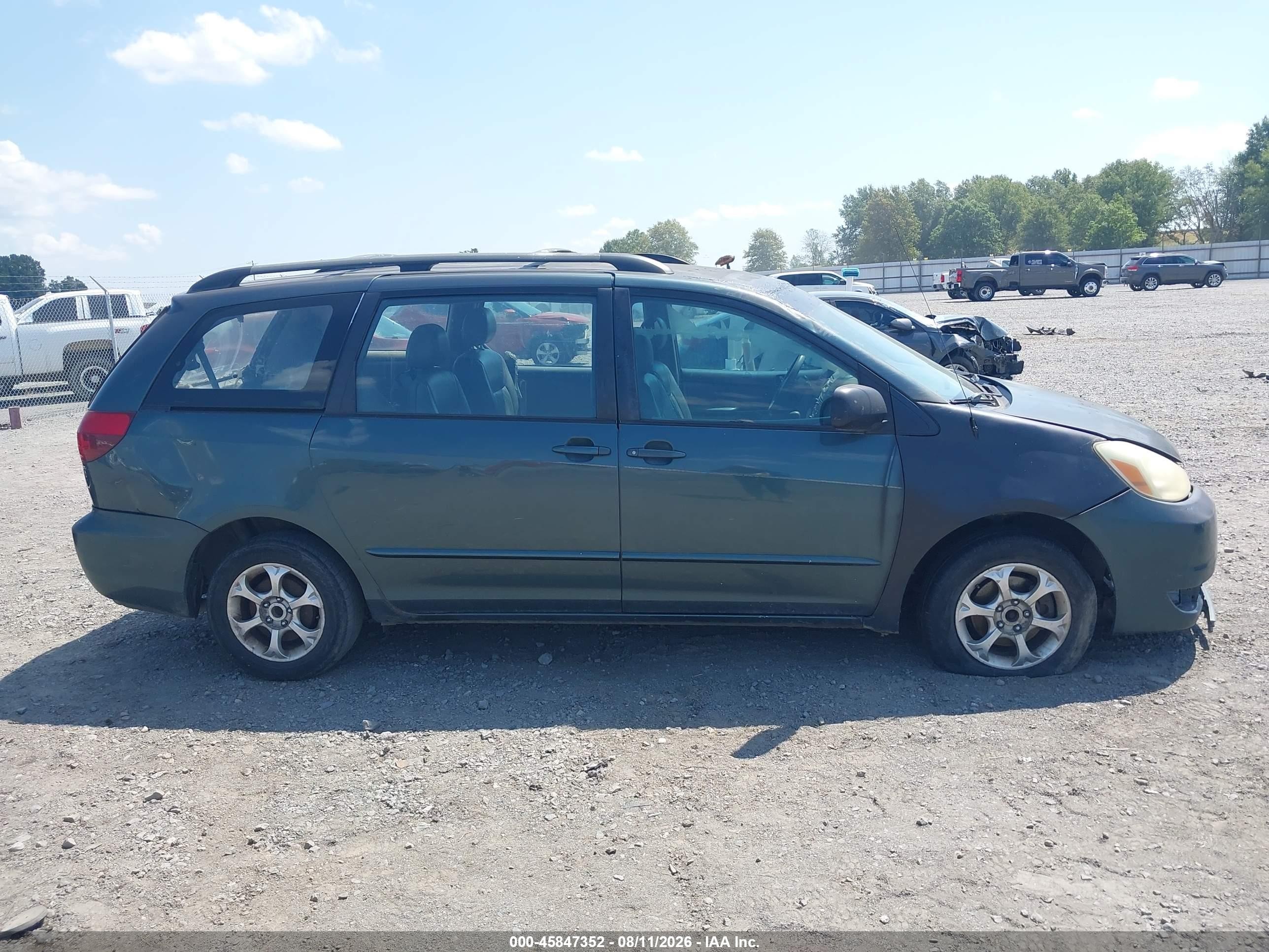 2004 Toyota Sienna Ce Green vin: 5TDZA23C14S145606