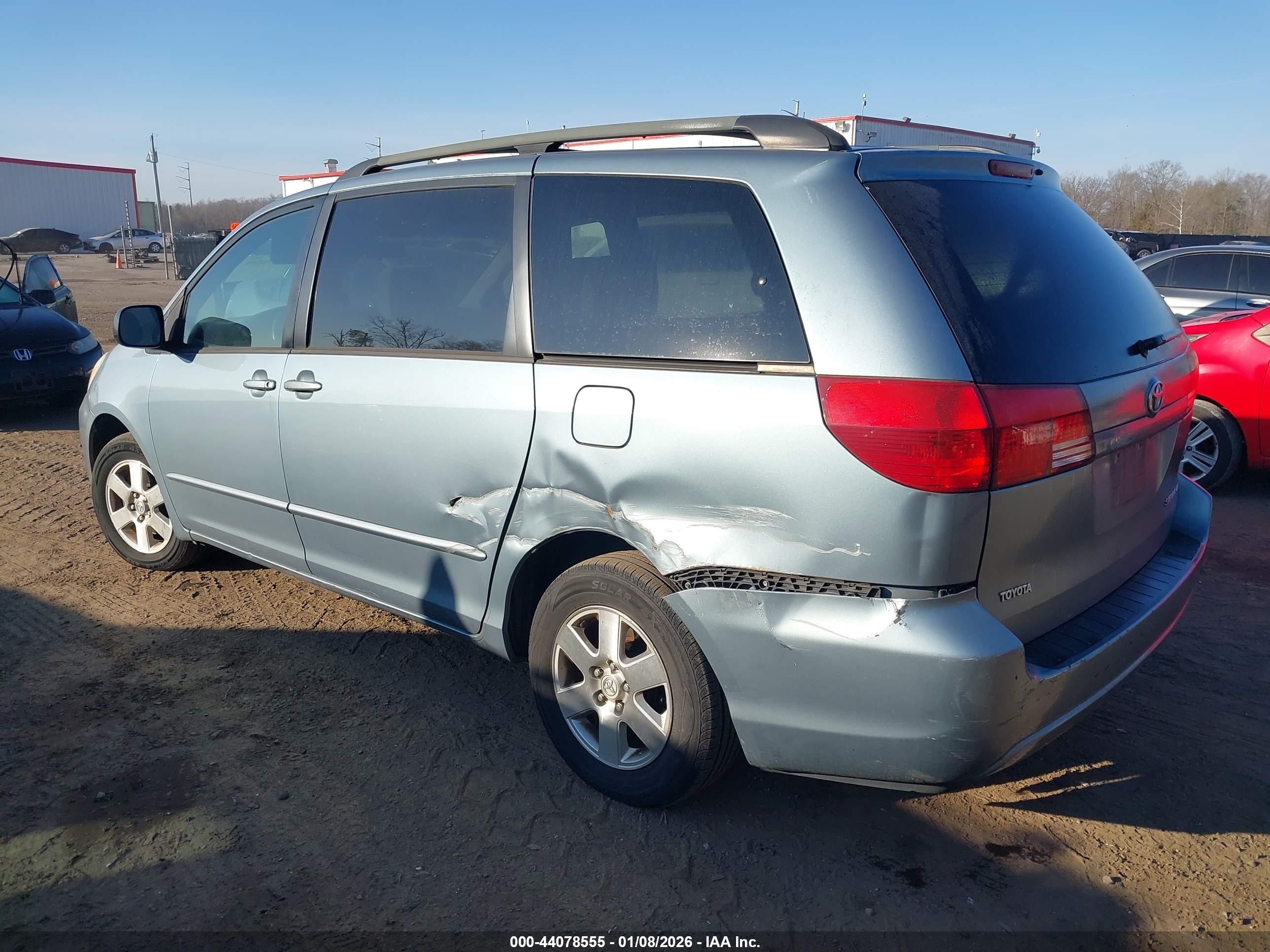 2005 Toyota Sienna Le Light Blue vin: 5TDZA23C15S247912