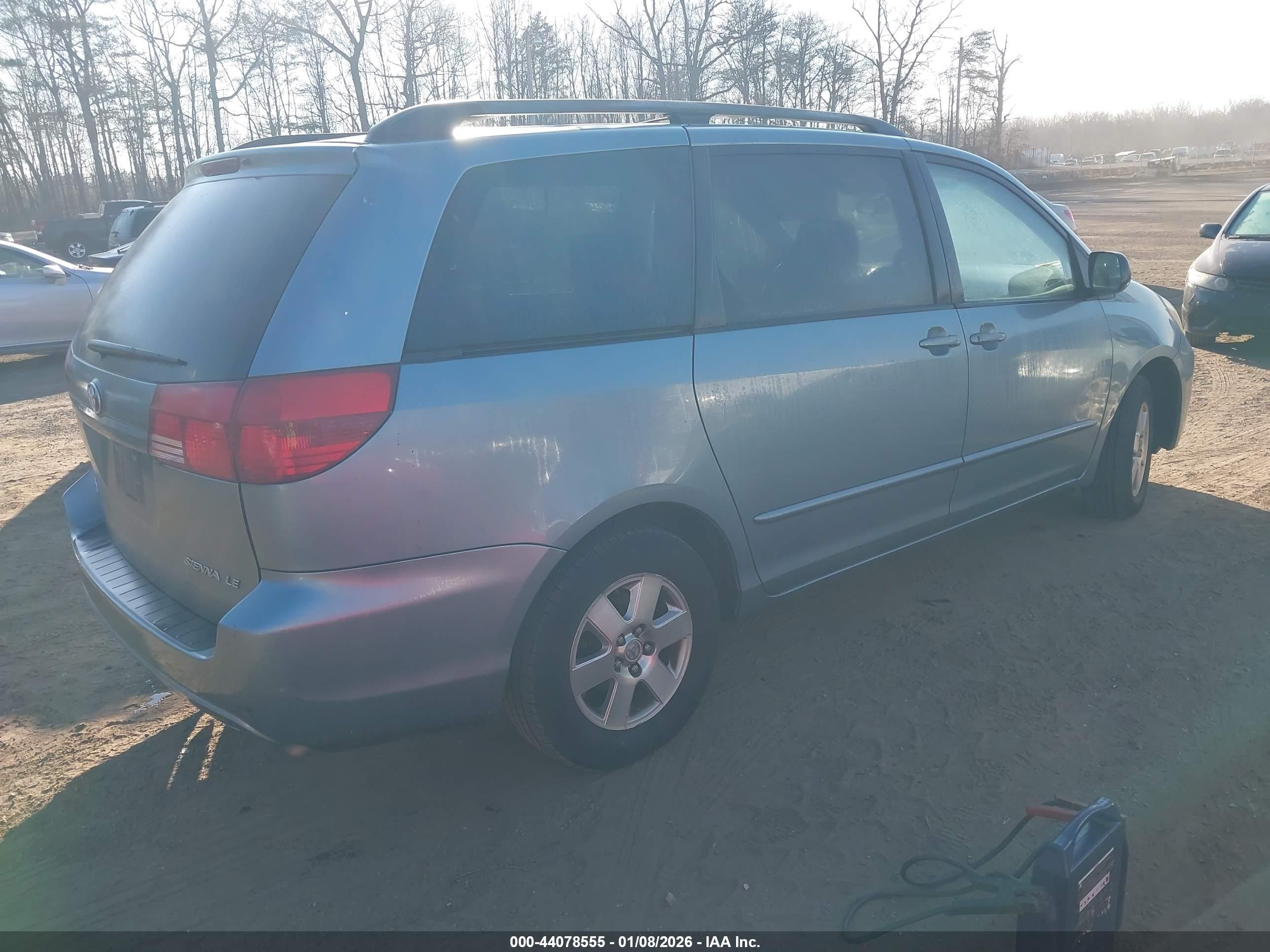 2005 Toyota Sienna Le Light Blue vin: 5TDZA23C15S247912