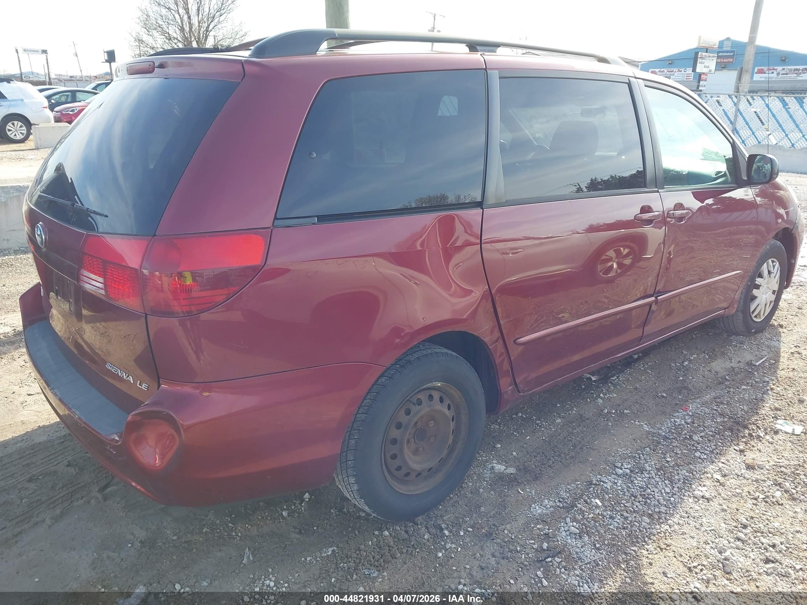 2005 Toyota Sienna Le Red vin: 5TDZA23C15S332765